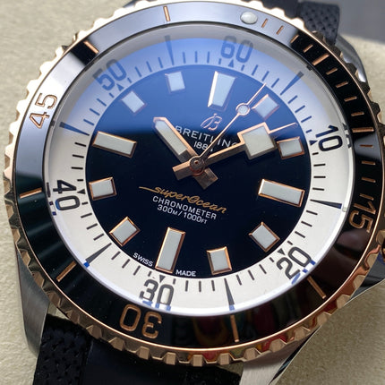 SUPEROCEAN AUTOMATIC 44 STEEL AND RED GOLD CASE WHITE MIX BLACK DIAL