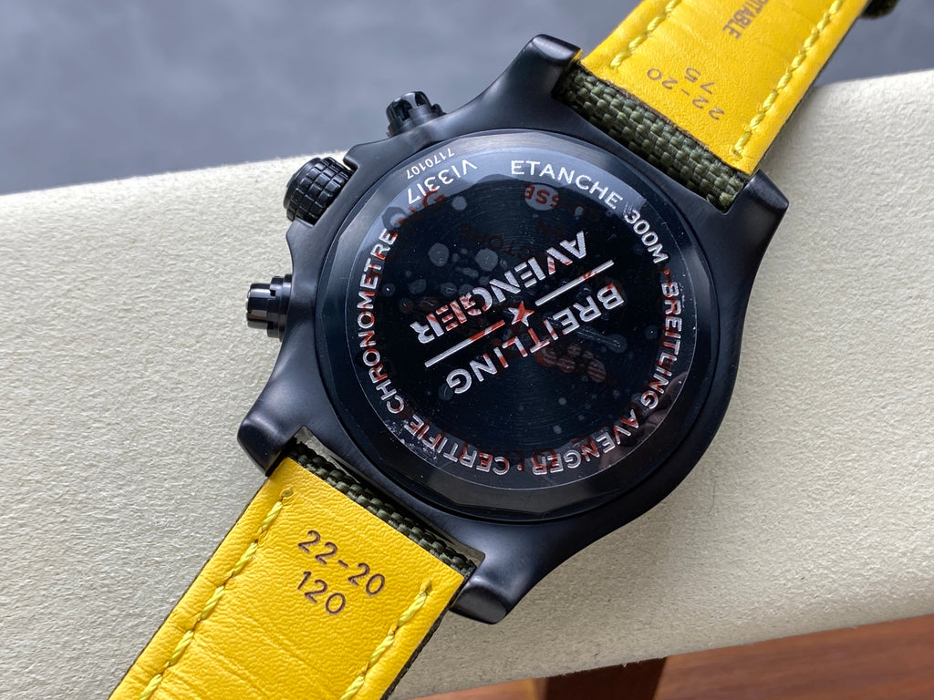 AVENGER CHRONOGRAPH TITANIUM CASE ARMY GREEN NYLON STRAP