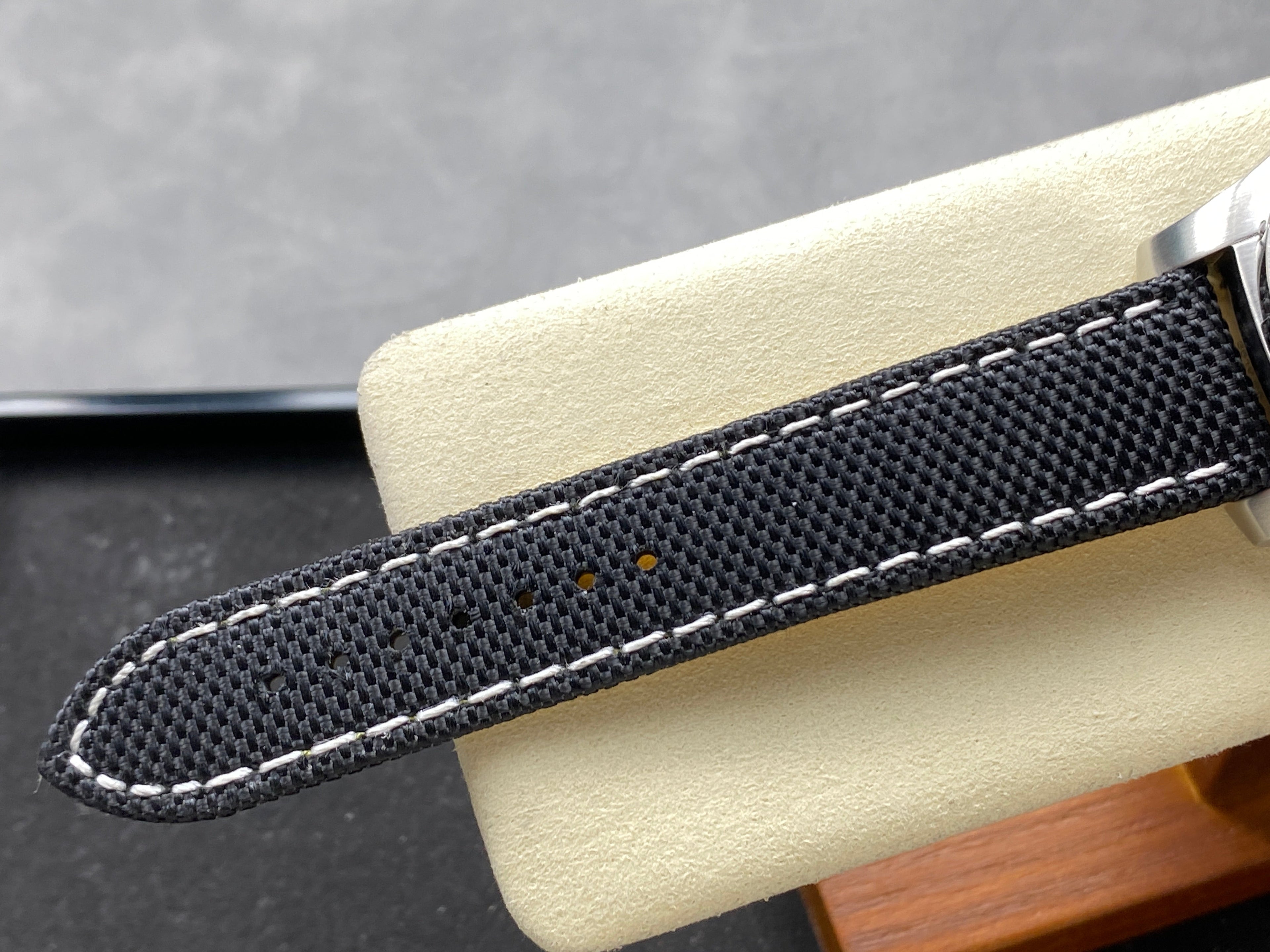AVENGER CHRONOGRAPH STEEL CASE BLACK NYLON STRAP