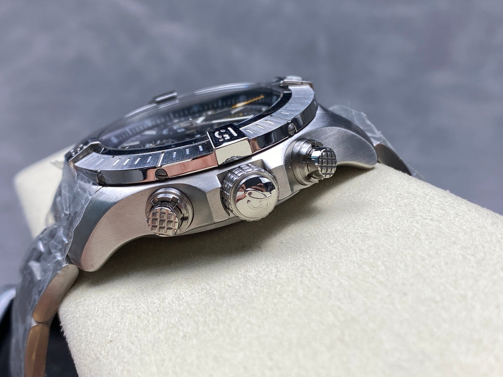 AVENGER CHRONOGRAPH STEEL CASE BLACK DIAL
