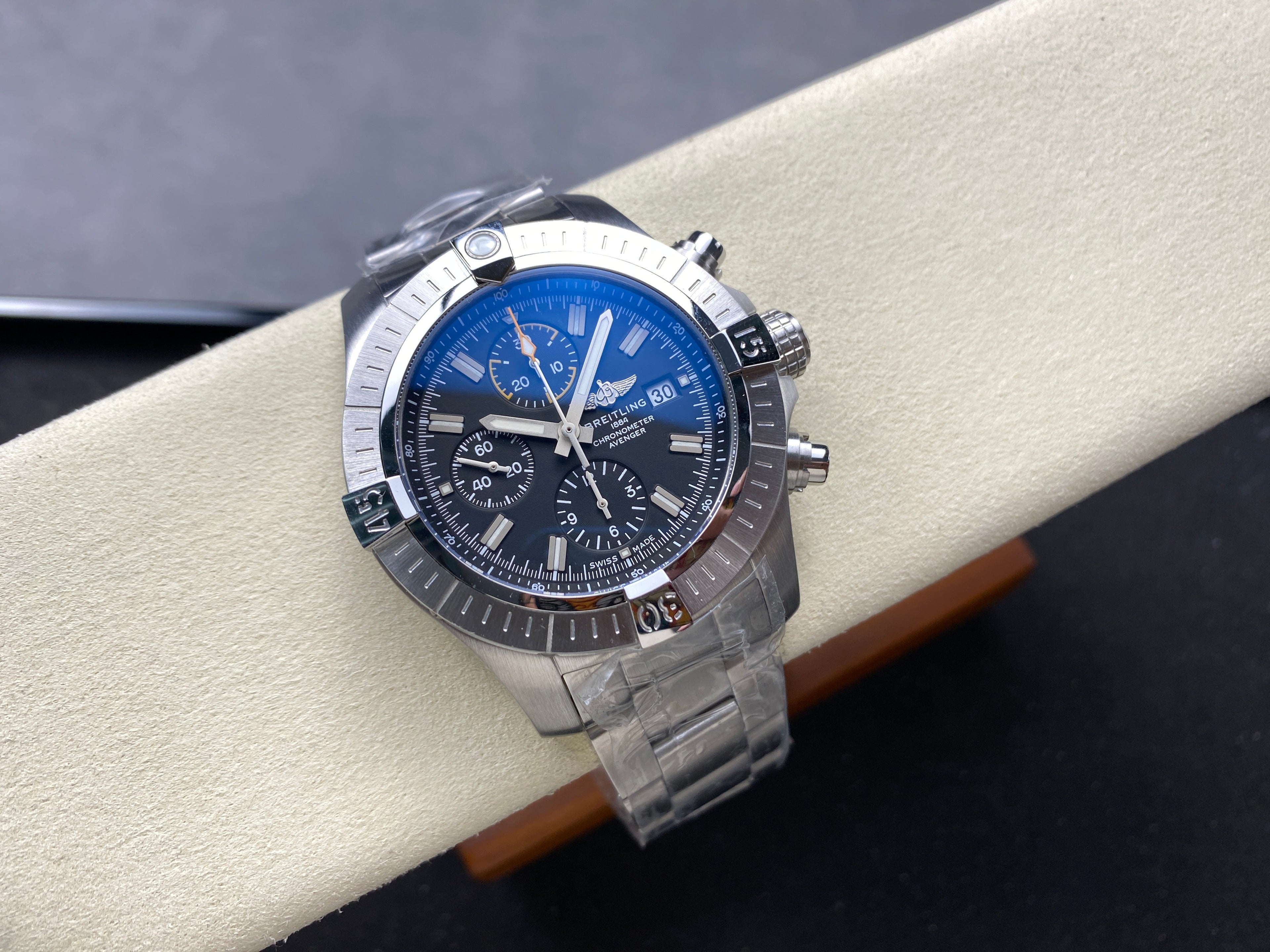 AVENGER CHRONOGRAPH STEEL CASE BLACK DIAL