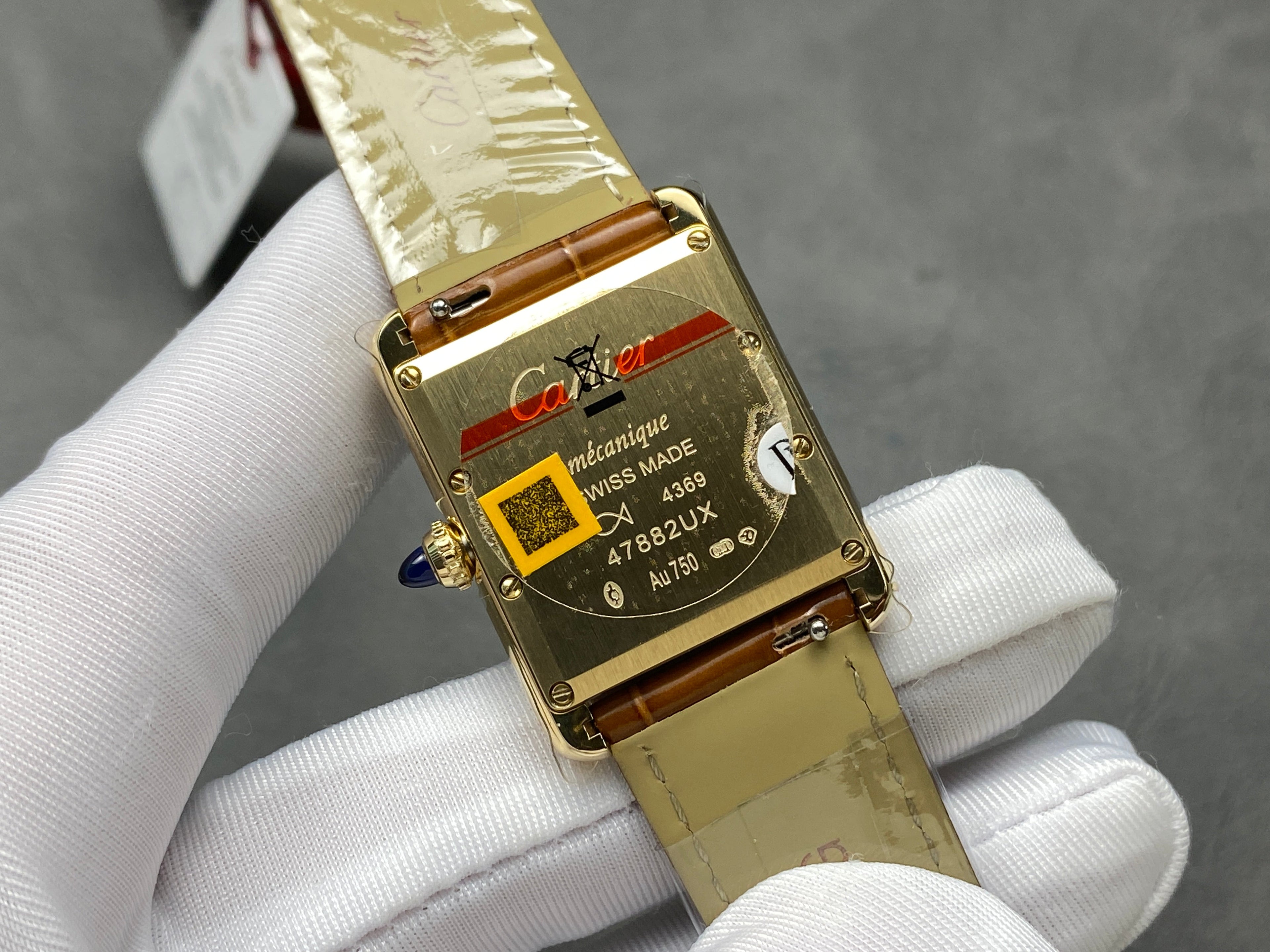 TANK SMALL MODEL LOUIS CARTIER WATCH GOLD CASE WITH CINNAMON BROWN LEATHER STRAP