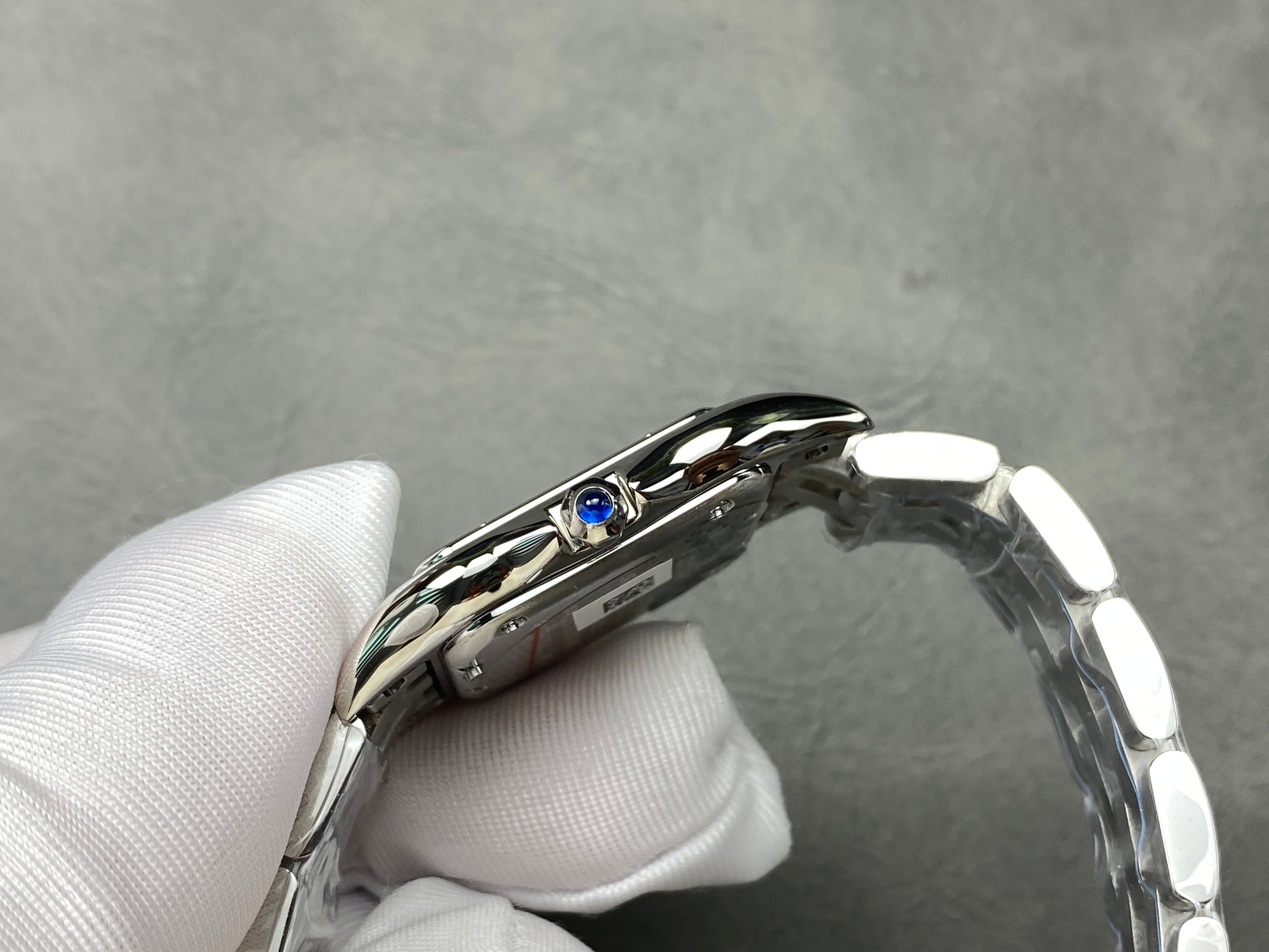 PANTHÈRE MINI MODEL DE CARTIER WATCH SILVER CASE