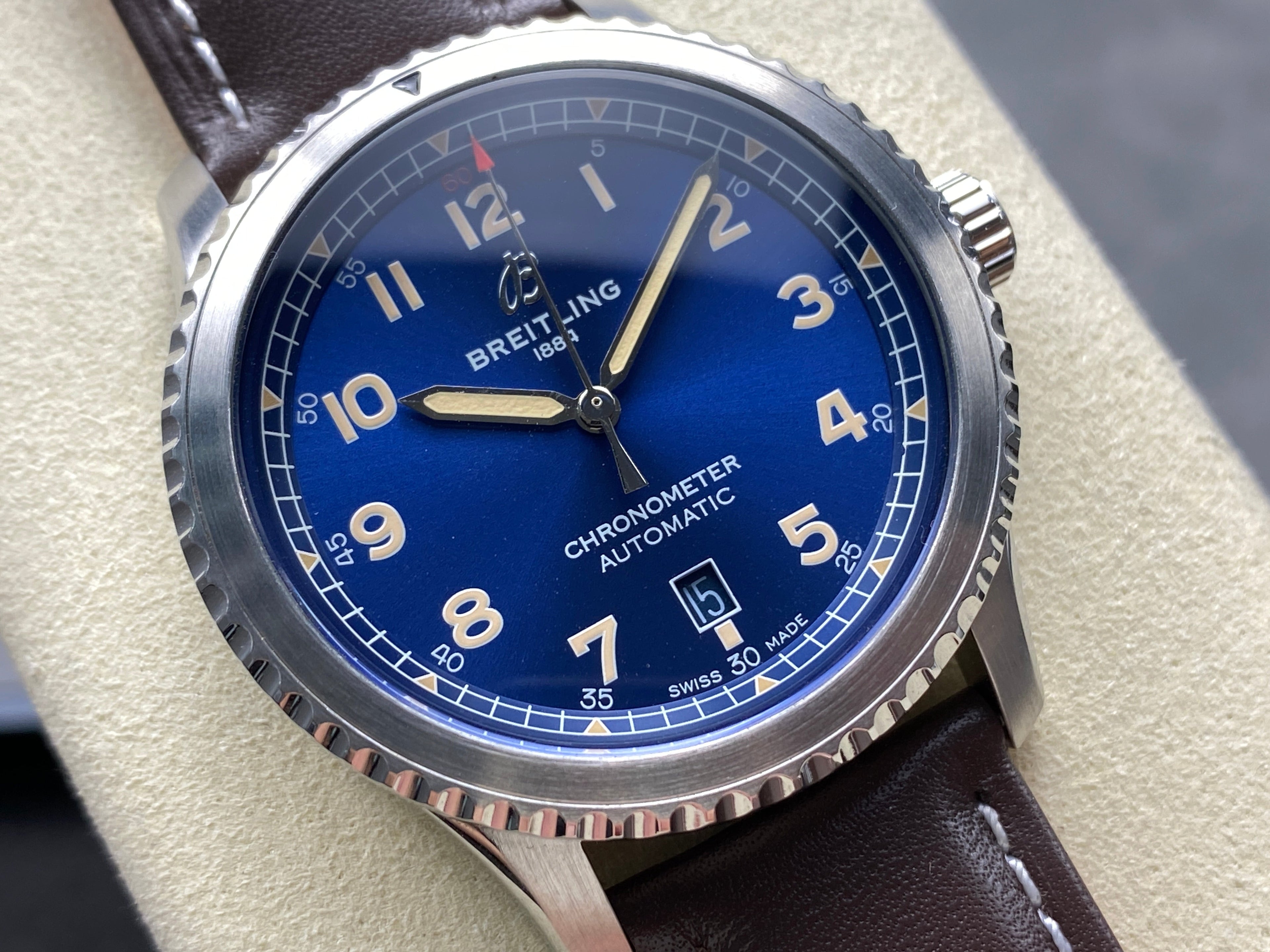 AVIATOR 8 AUTOMATIC STEEL CASE BLUE DIAL BROWN CALFSKIN STRAP