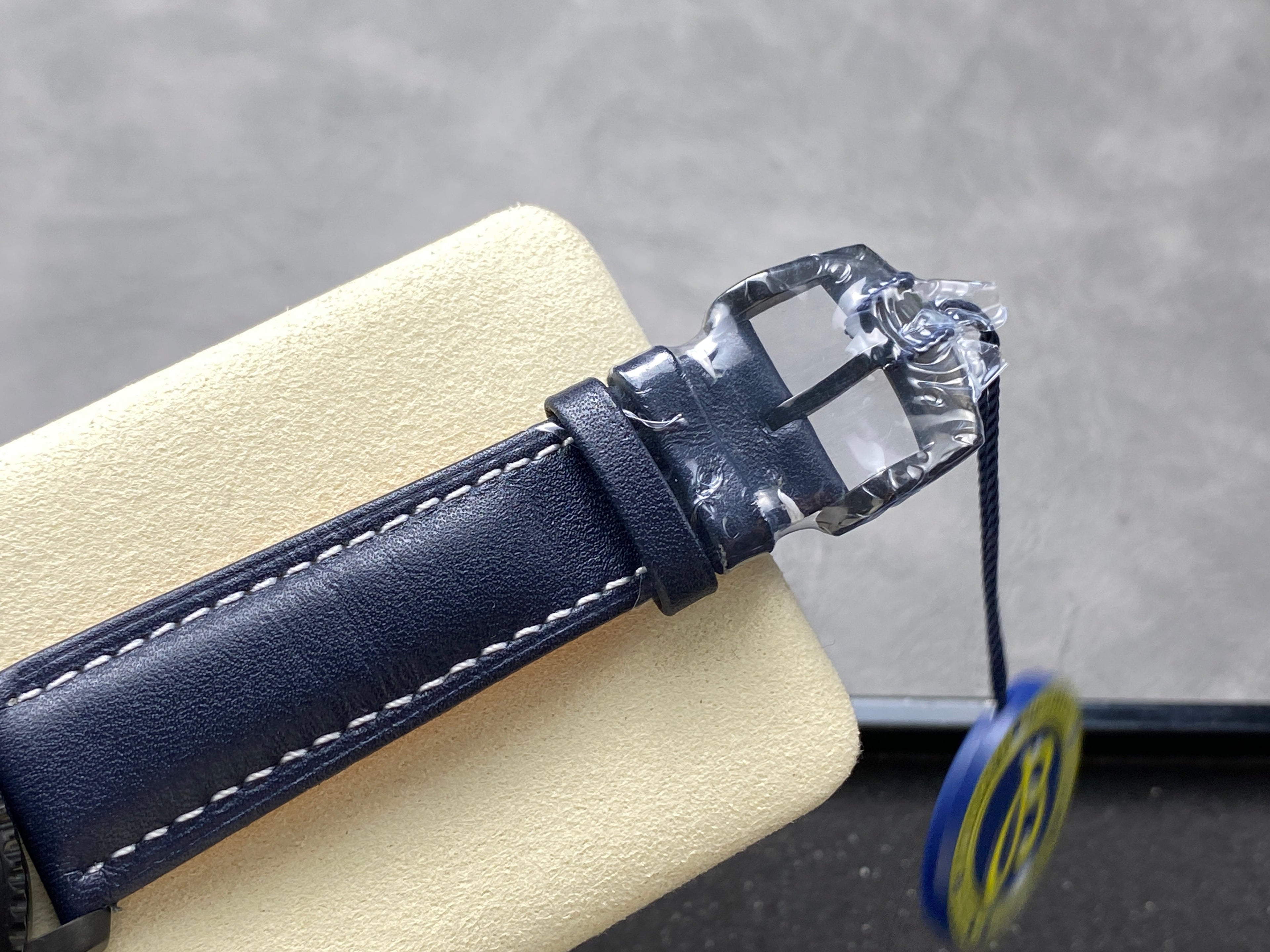 AVIATOR 8 AUTOMATIC STEEL CASE NAVY BLUE CALFSKIN STRAP