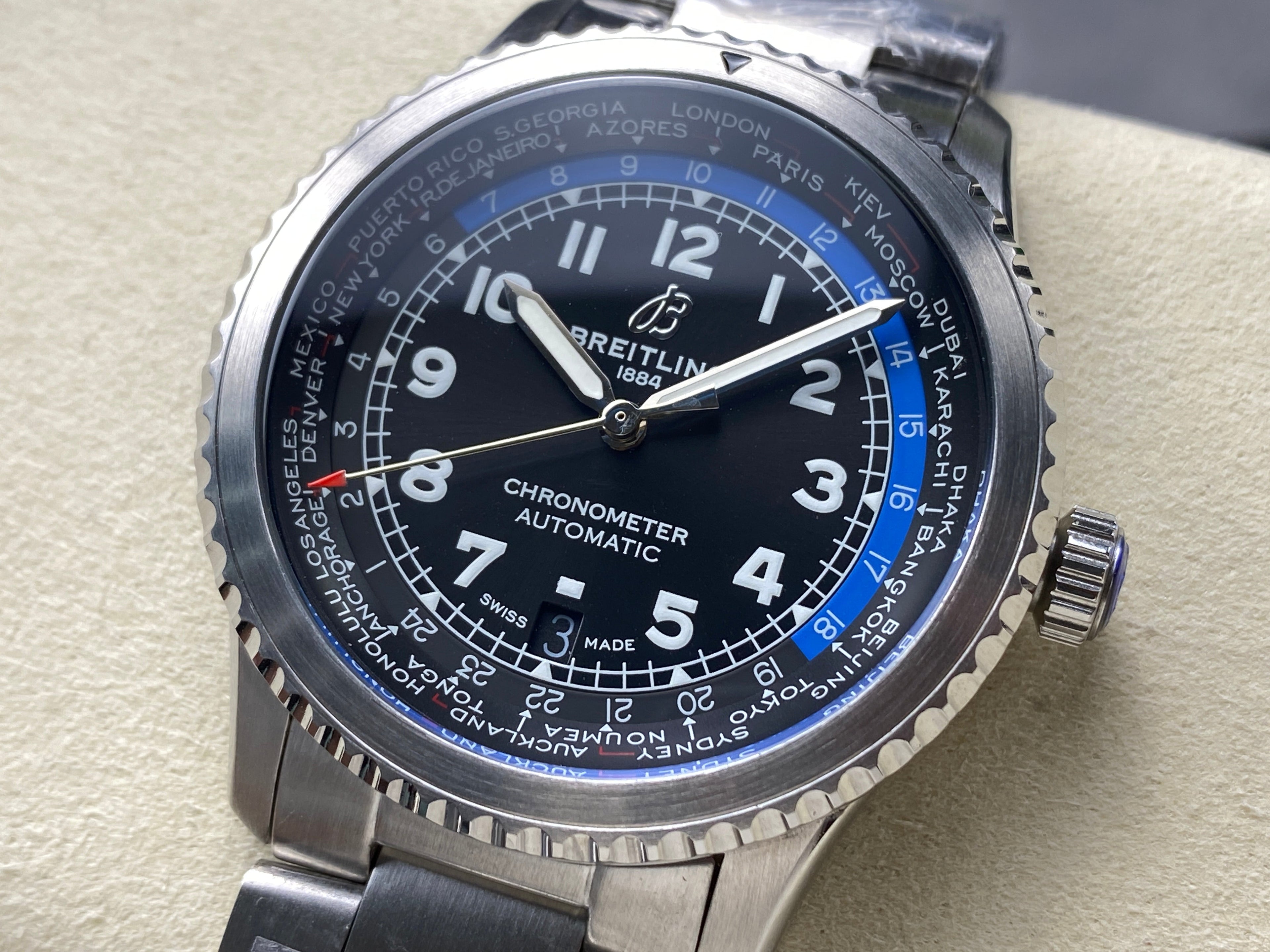 AVIATOR 8 AUTOMATIC ALL STEEL BLACK MIX BLUE DIAL