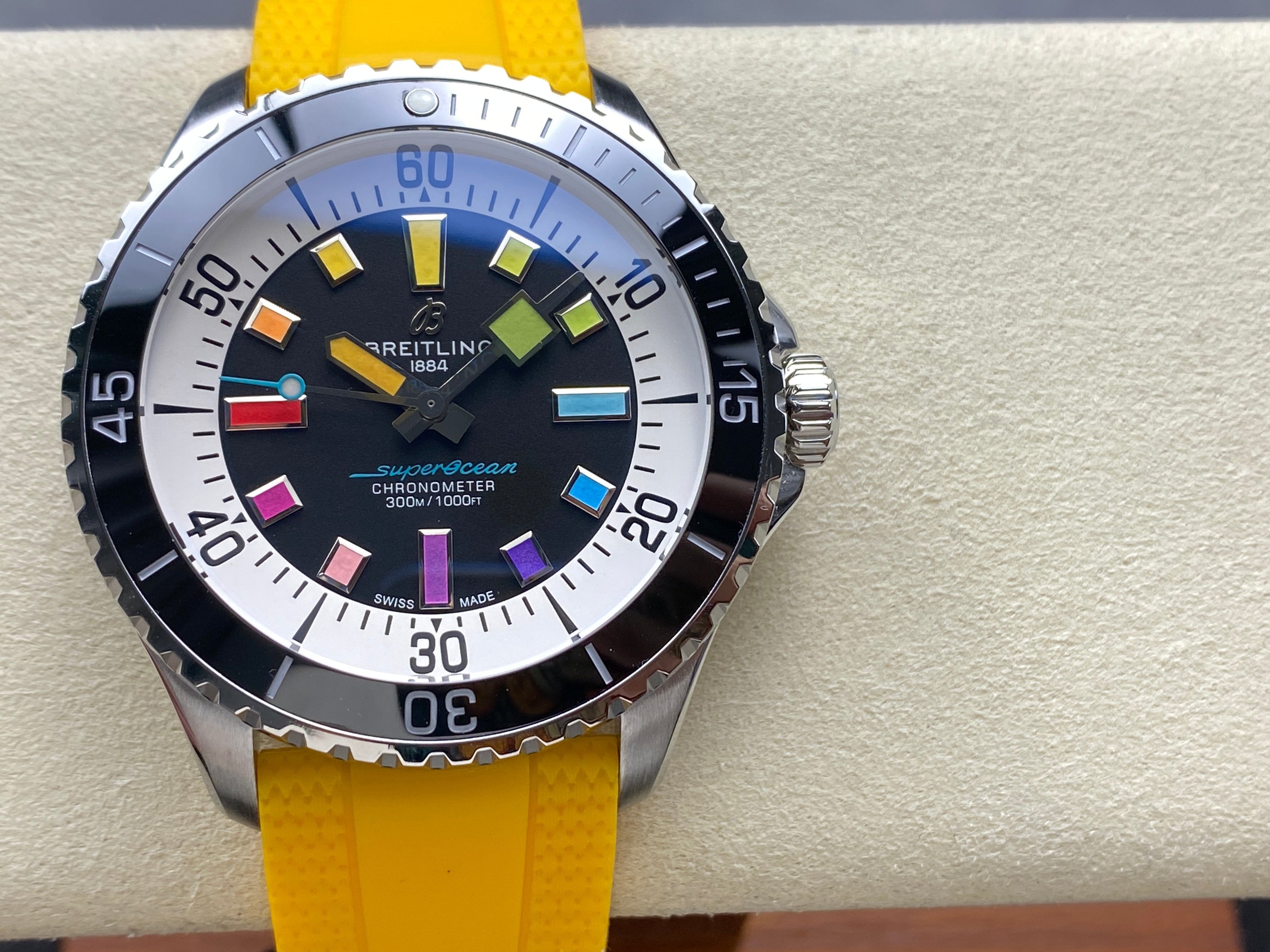 SUPEROCEAN 44 STEEL CASE YELLOW RUBBER STRAP