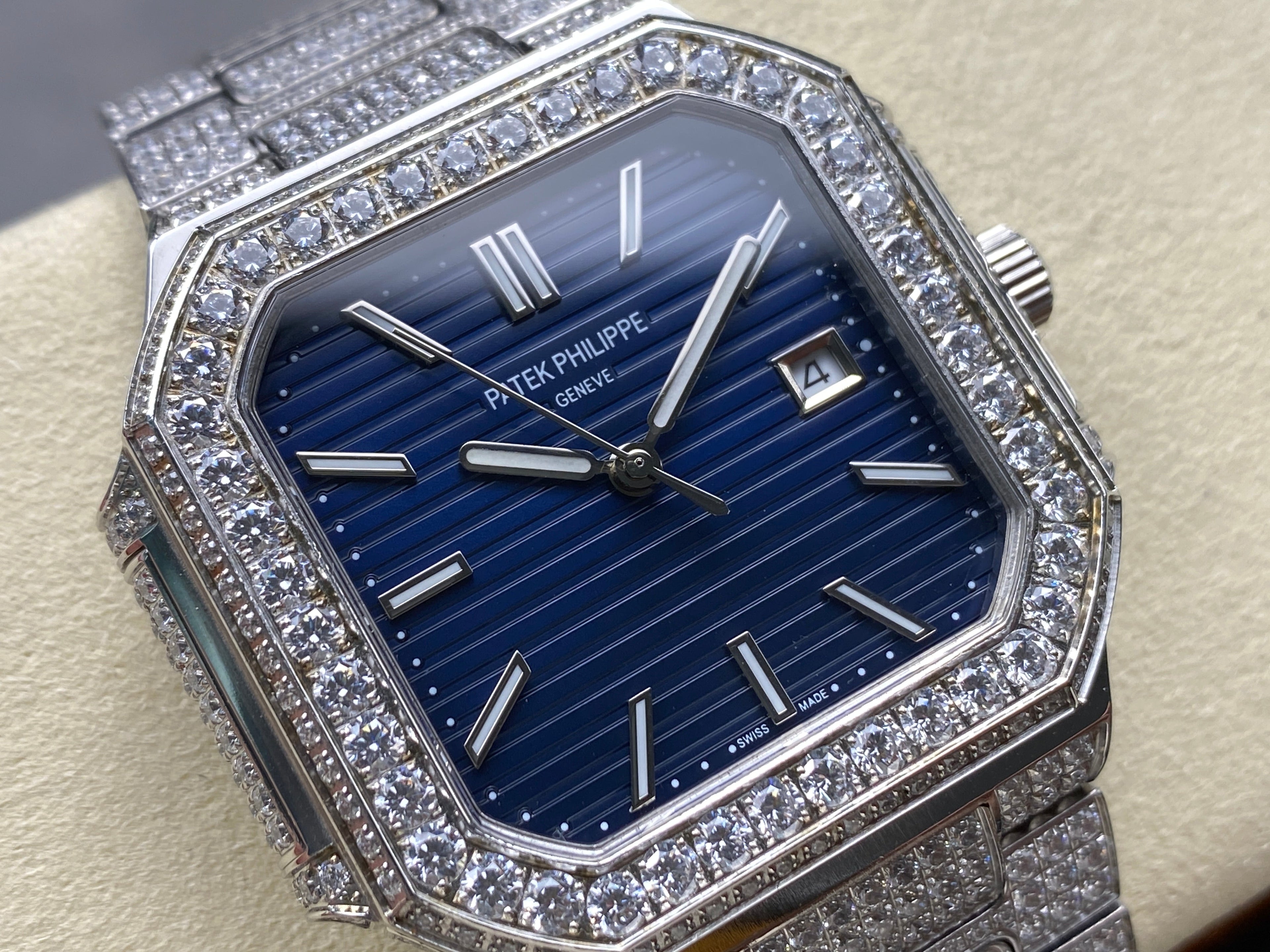 CUBITUS AUTOMATIC ALL STEEL ATTACHED DIAMOND NAVY BLUE DIAL
