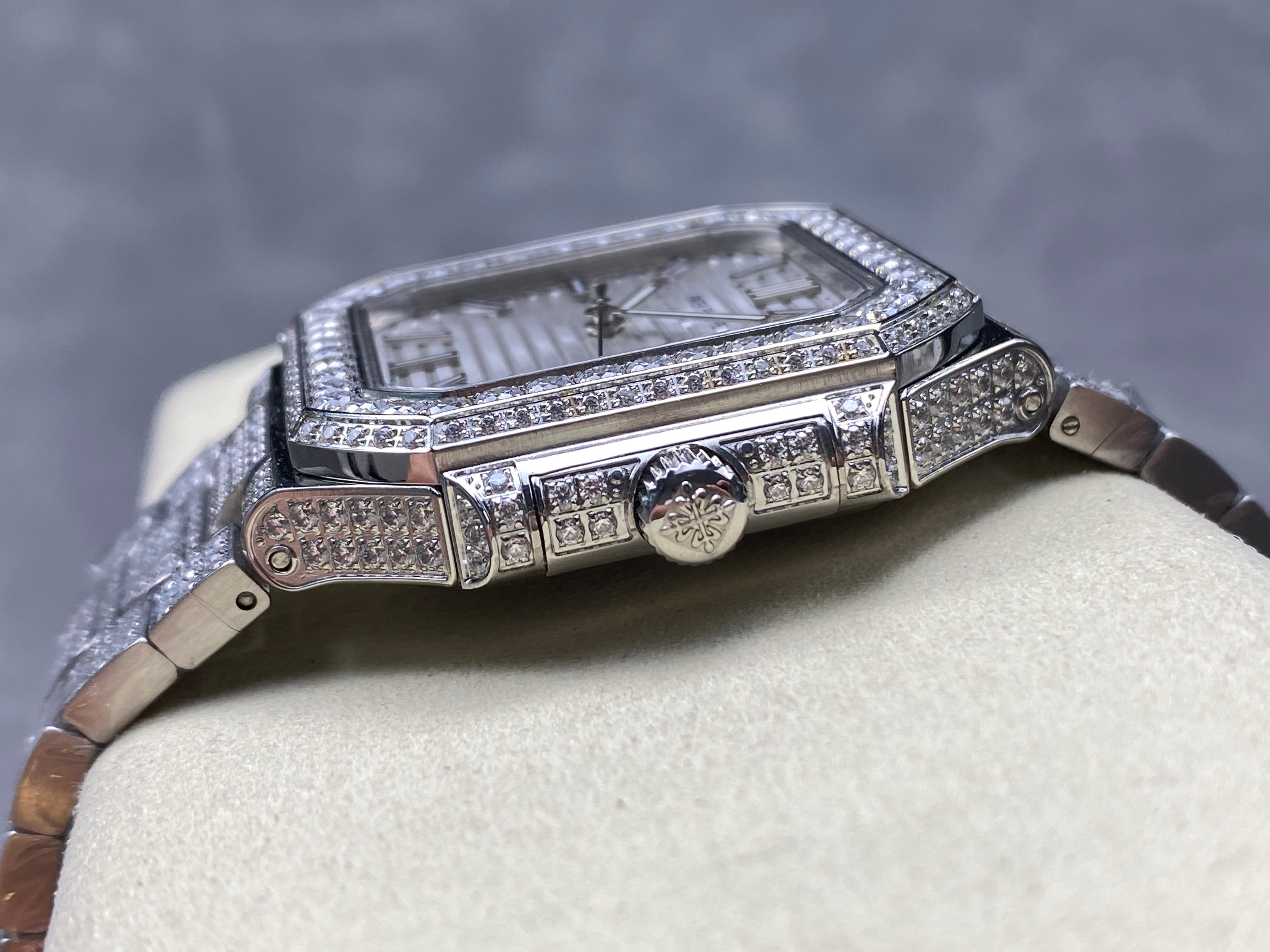 CUBITUS AUTOMATIC ALL STEEL ATTACHED DIAMOND SILVER DIAL