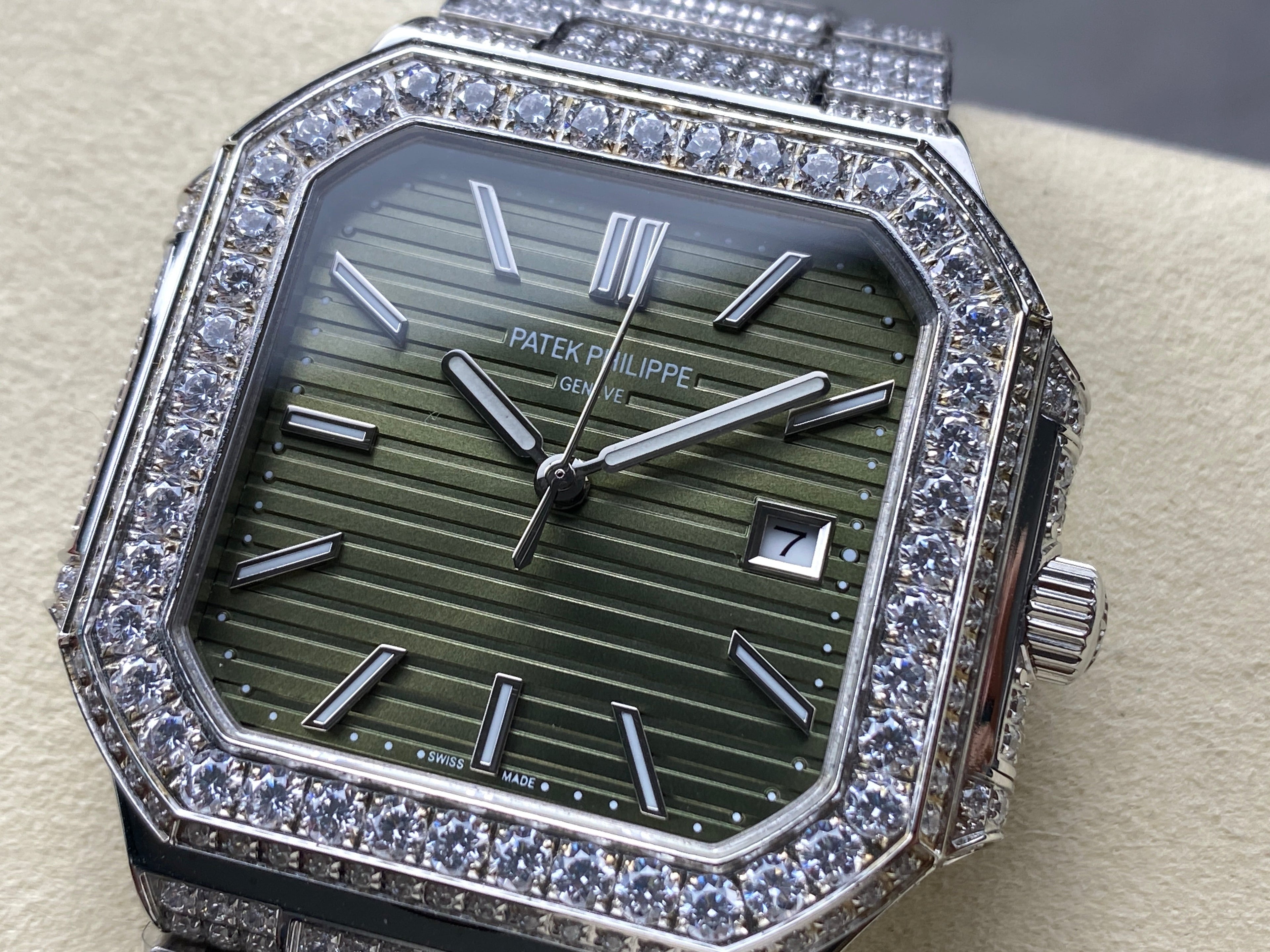 CUBITUS AUTOMATIC ALL STEEL ATTACHED DIAMOND OLIVE GREEN DIAL