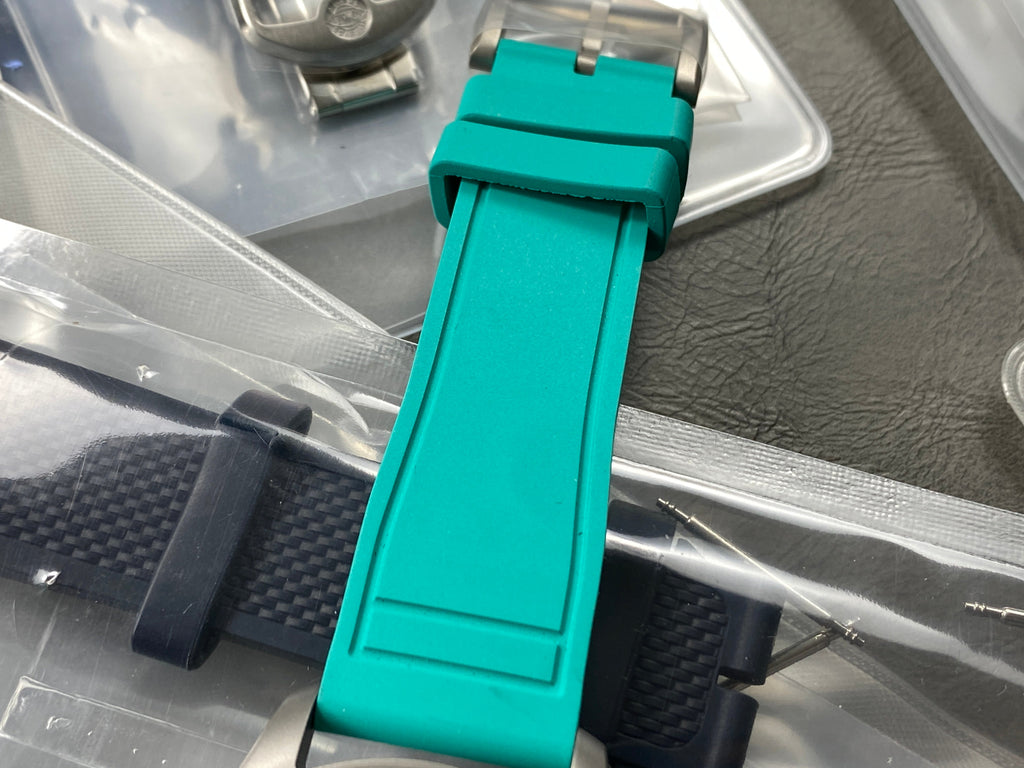 PILOT’S WATCH MARK XX MERCEDES  SILVER CASE ON TEAL GREEN RUBBER STRAP