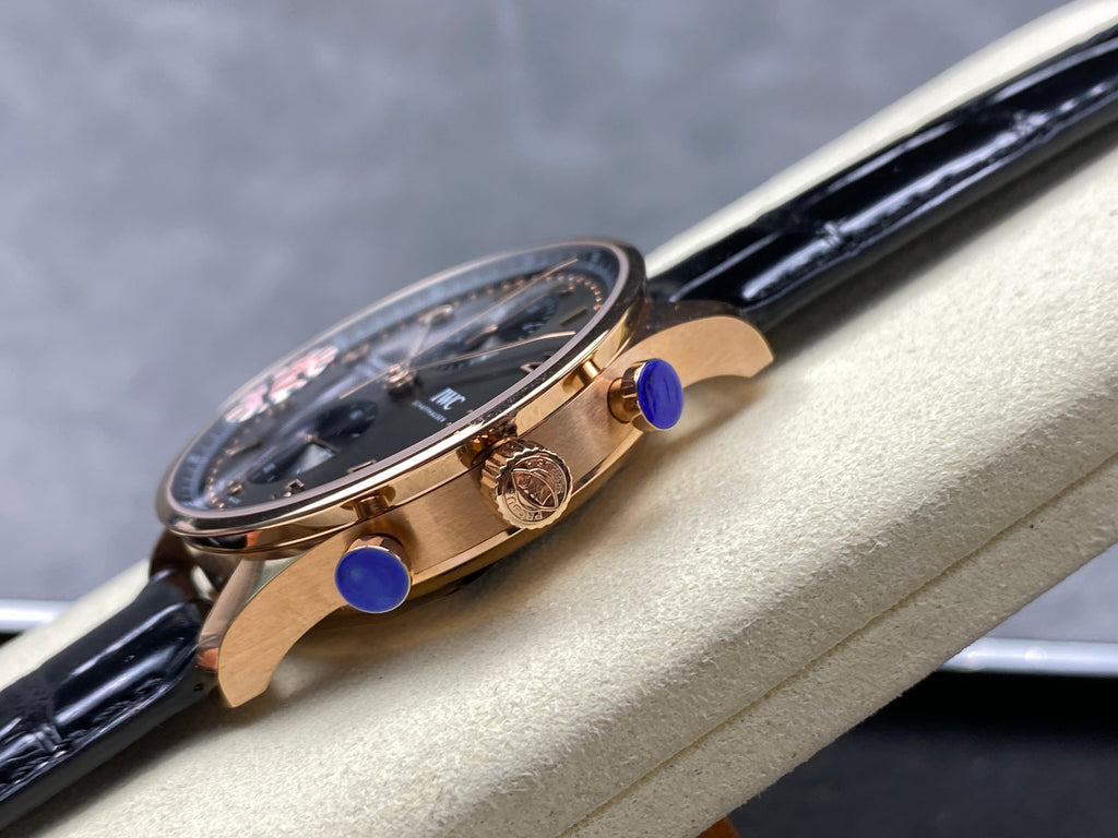 PORTUGIESER AUTOMATIC 40 MM WATCH ROSE GOLD CASE WITH BLACK LEATHER STRAP AND DIAL