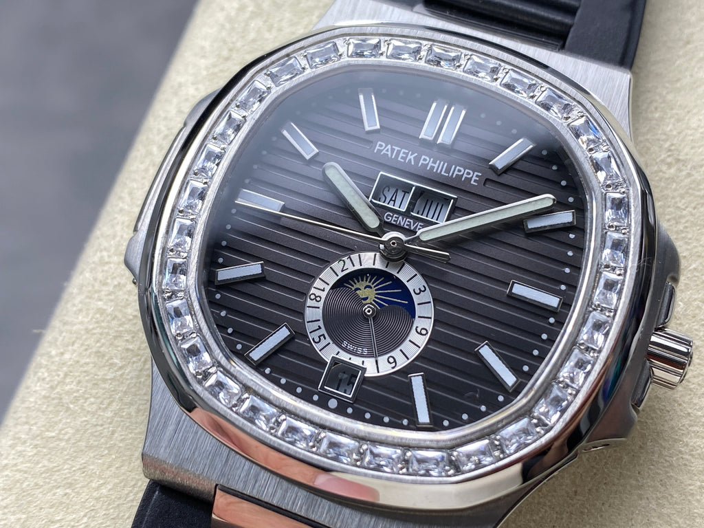 NAUTILUS STEEL ATTACHED DIAMOND BEZEL BLACK RUBBER STRAP