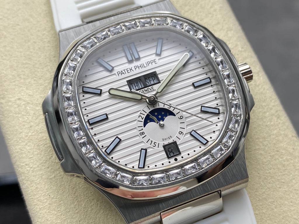NAUTILUS STEEL ATTACHED DIAMOND BEZEL WHITE RUBBER STRAP