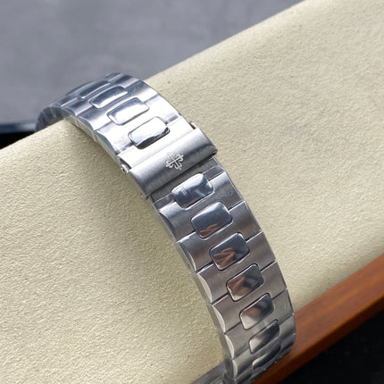 NAUTILUS STEEL ATTACHED DIAMOND BEZEL DARK BLUE DIAL