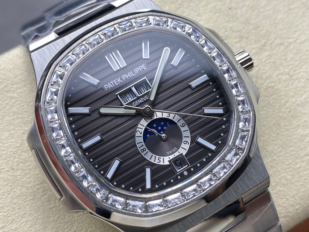 NAUTILUS STEEL ATTACHED DIAMOND BEZEL BLACK DIAL