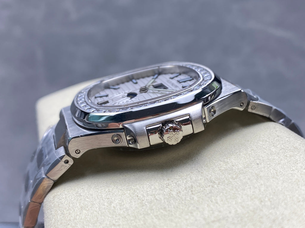 NAUTILUS STEEL ATTACHED DIAMOND BEZEL WHITE DIAL