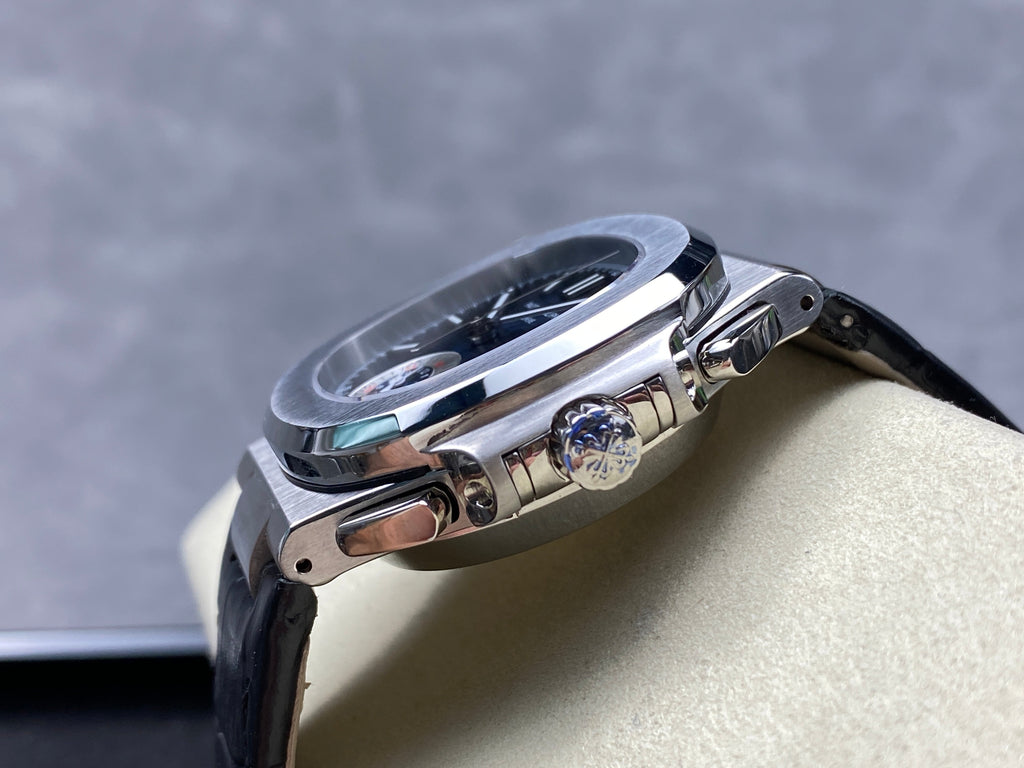 NAUTILUS STEEL CASE BLUE SUNBURST DIAL
