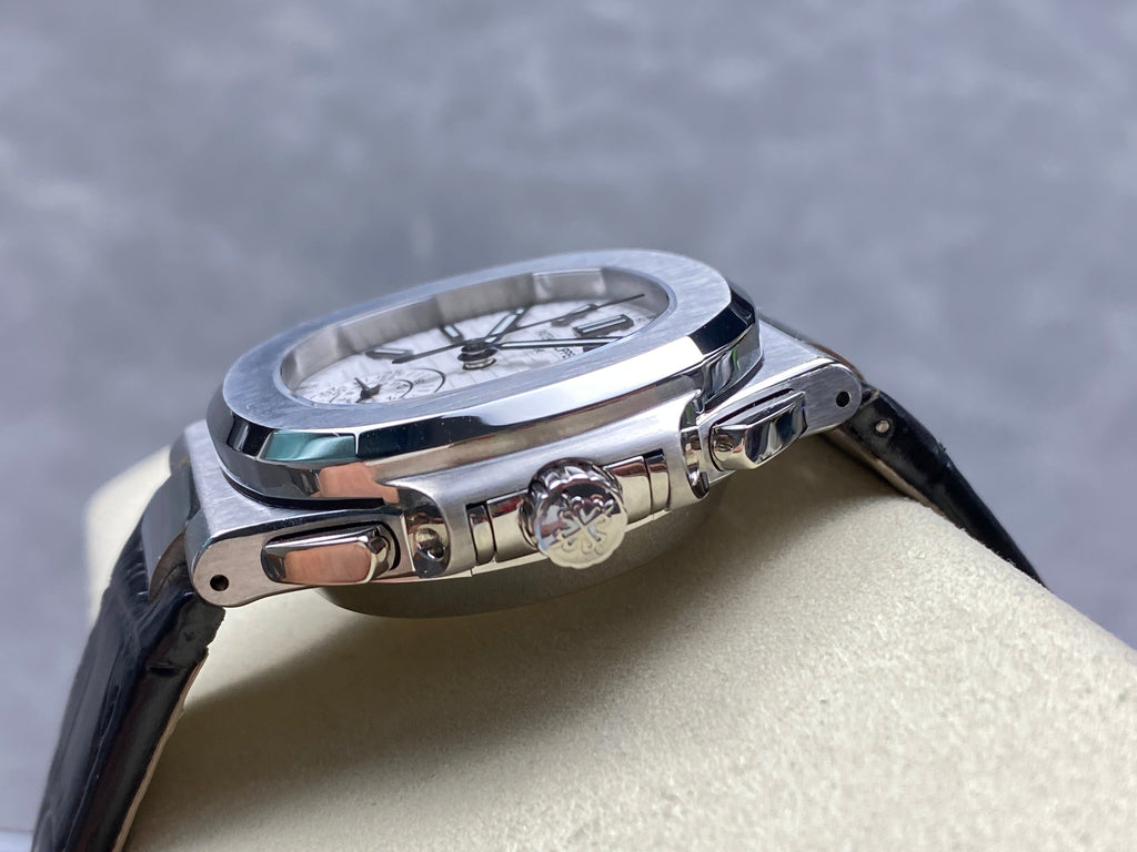 NAUTILUS STEEL CASE WHITE DIAL