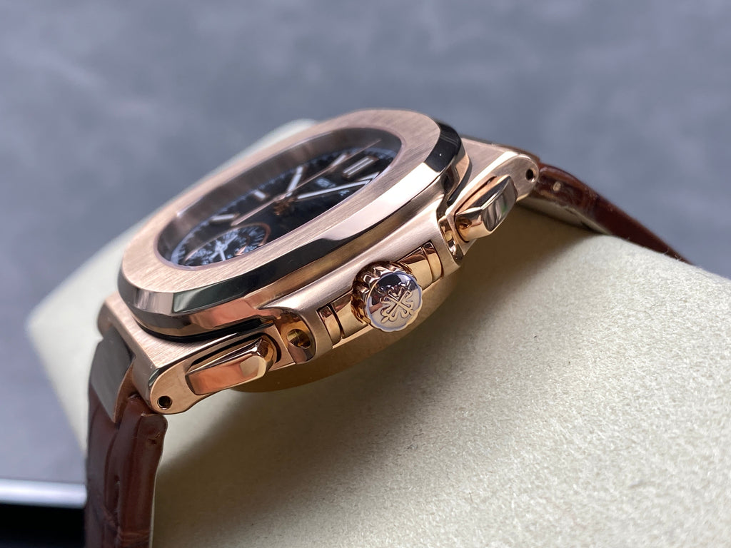 NAUTILUS ROSE GOLD CASE BLACK DIAL