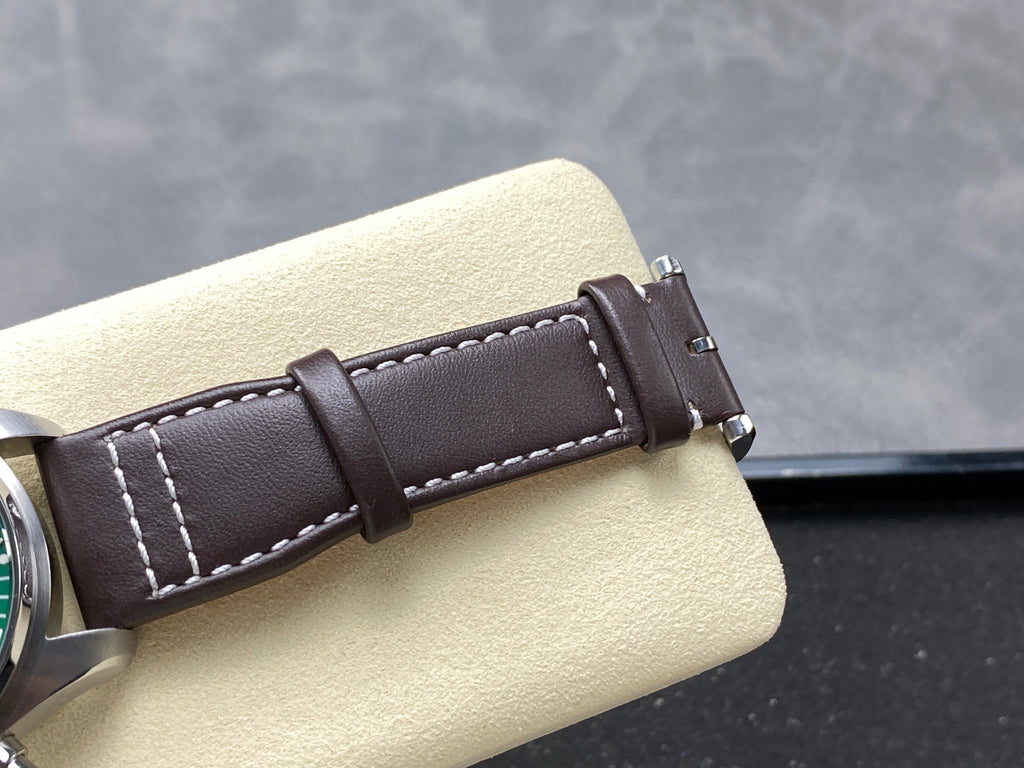 PILOT'S WATCH MARK XX STAINLESS STEEL CASE WITH BROWN LEATHER TRAP AND EMERALD GREEN DIAL