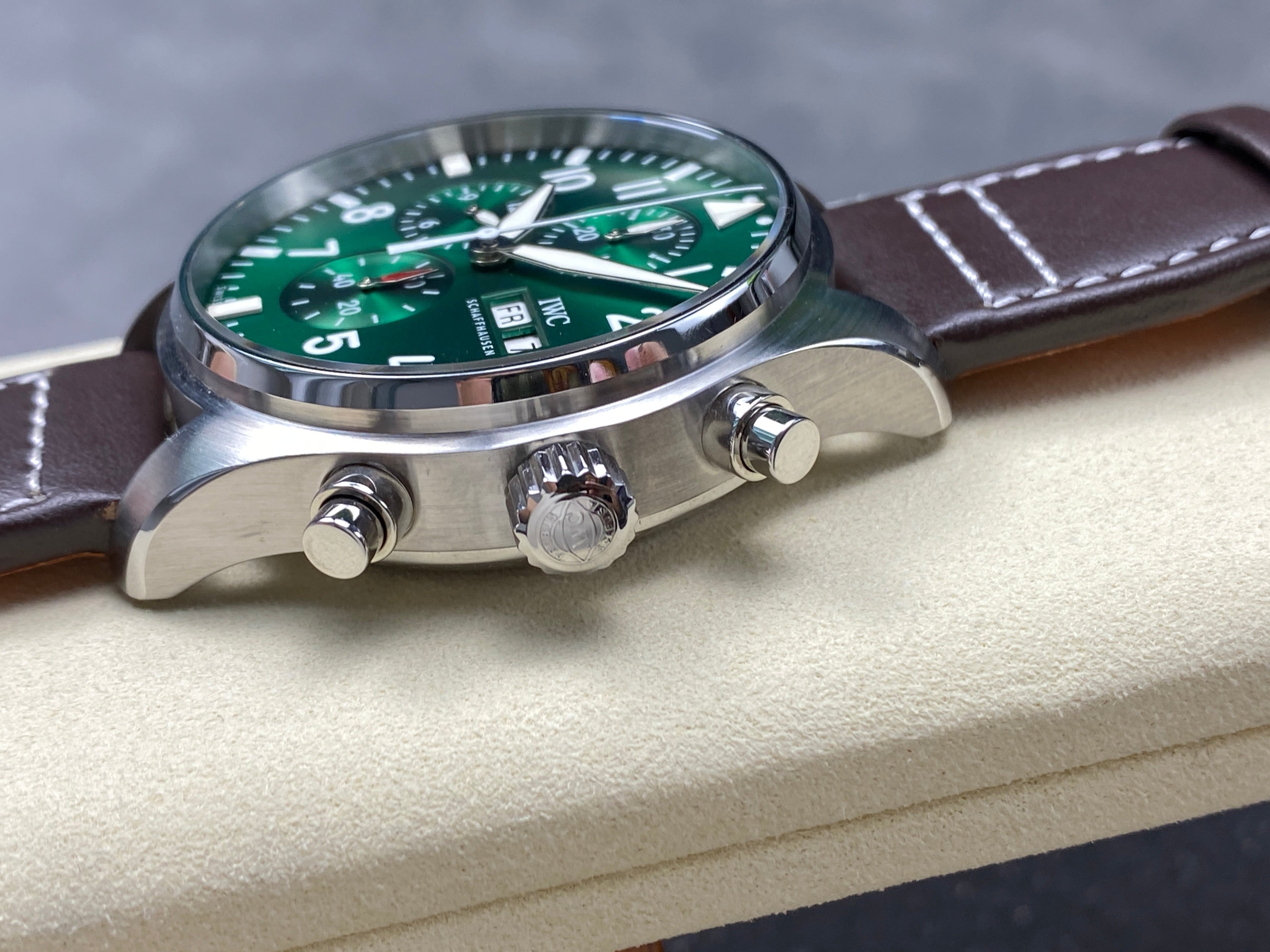 PILOT'S WATCH MARK XX STAINLESS STEEL CASE WITH BROWN LEATHER TRAP AND EMERALD GREEN DIAL