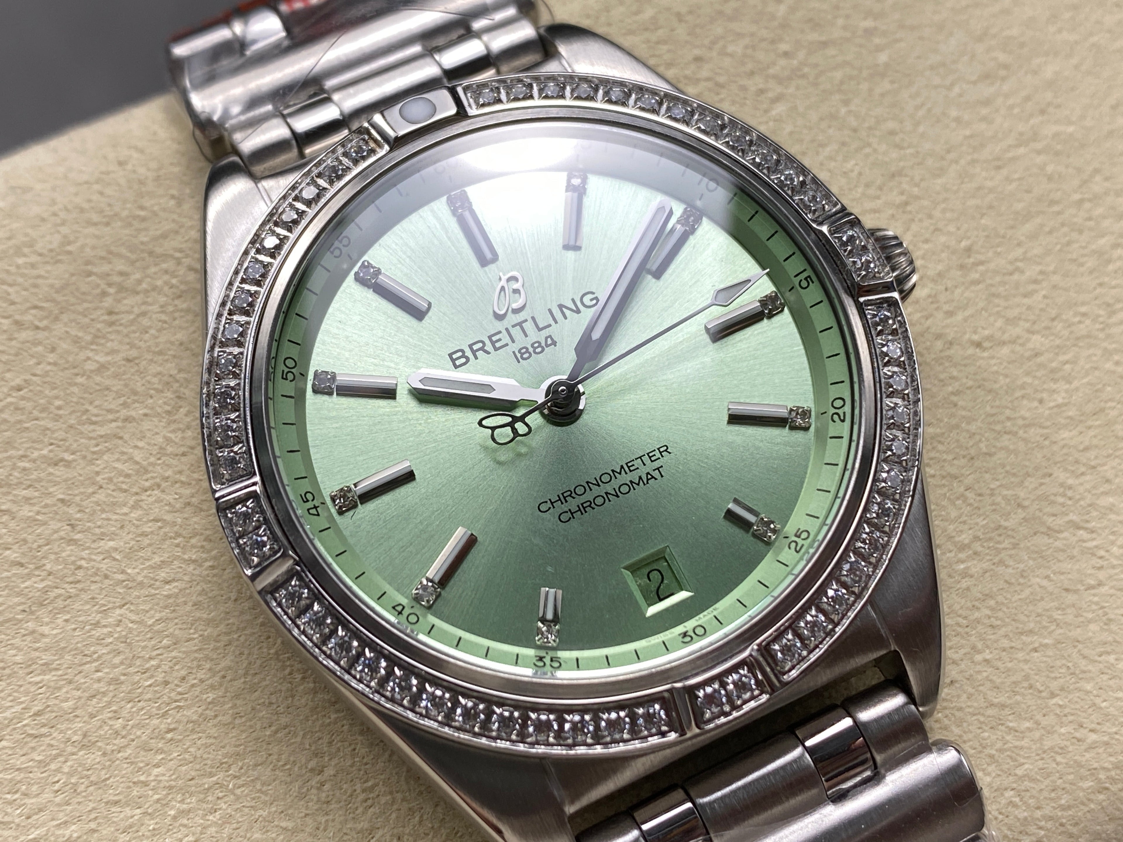 CHRONOMAT AUTOMATIC 36 STEEL WITH DIAMOND BEZEL LIGHT GREEN DIAL