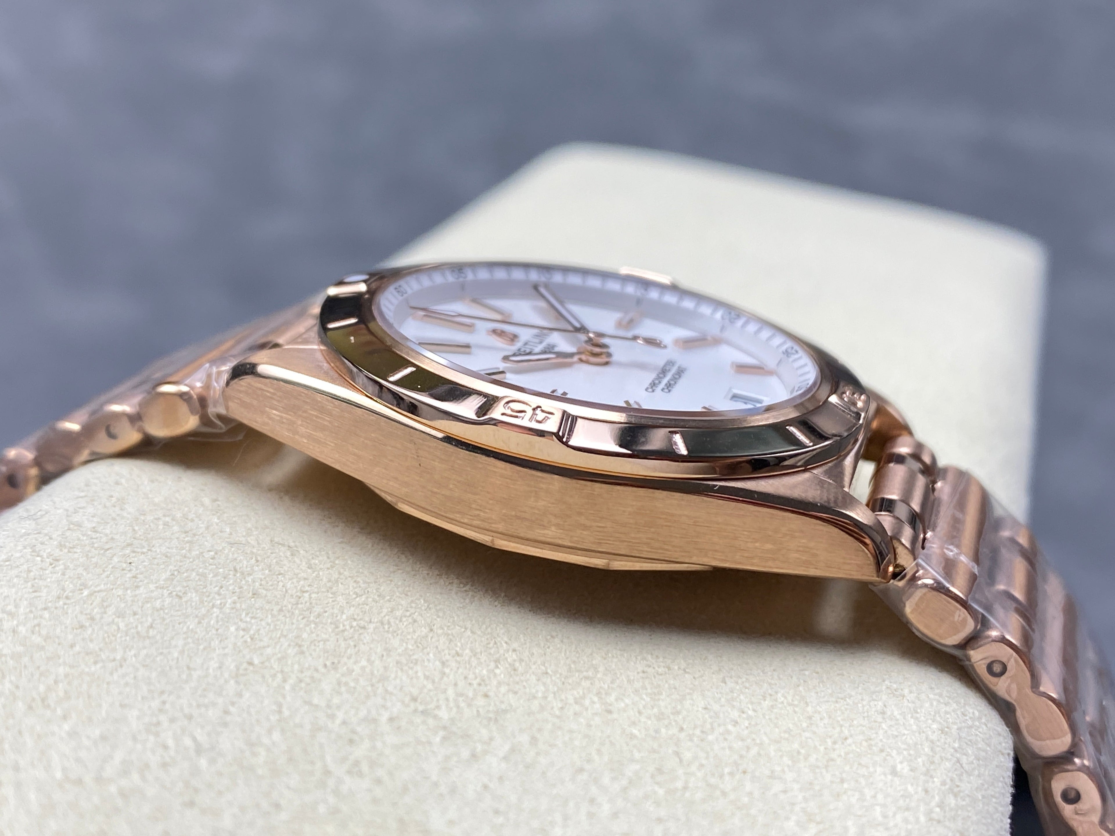 CHRONOMAT AUTOMATIC 36 RED GOLD CASE WHITE DIAL