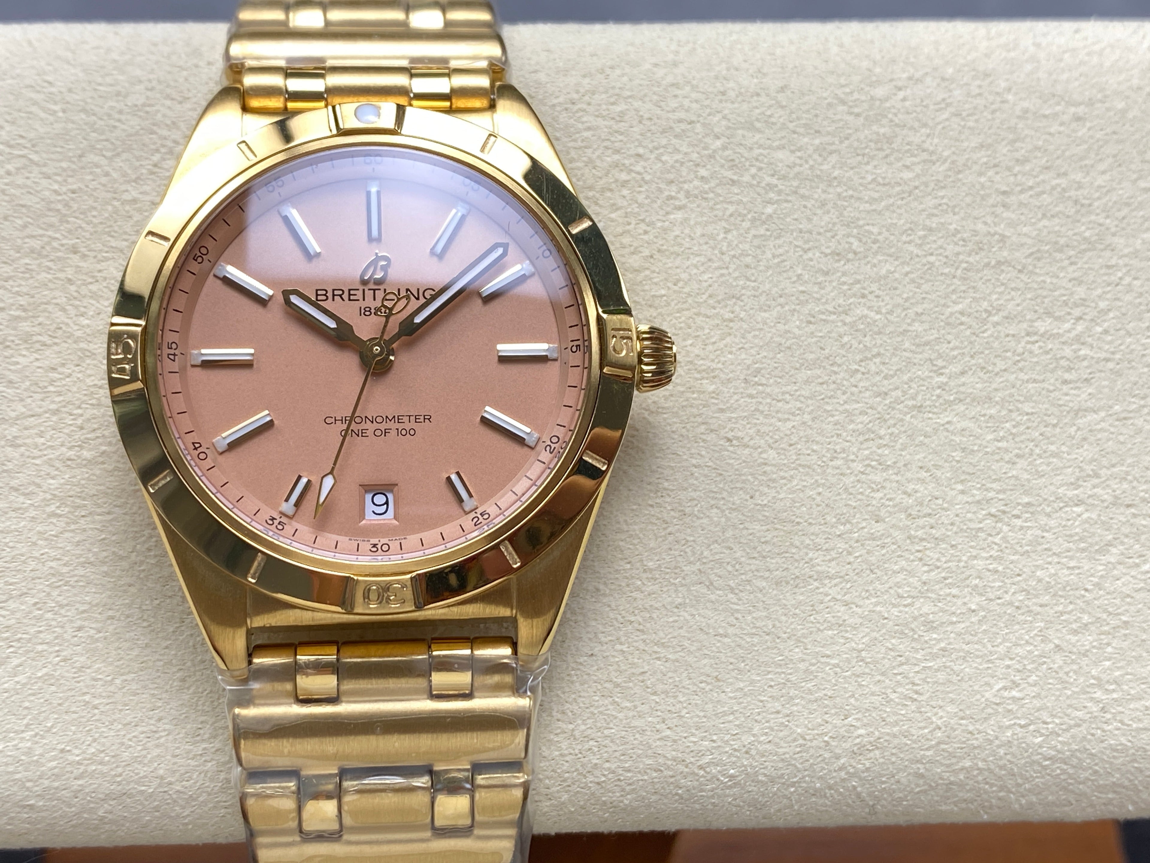 CHRONOMAT AUTOMATIC 36 VICTORIA BECKHAM YELLOW GOLD CASE SAND DIAL