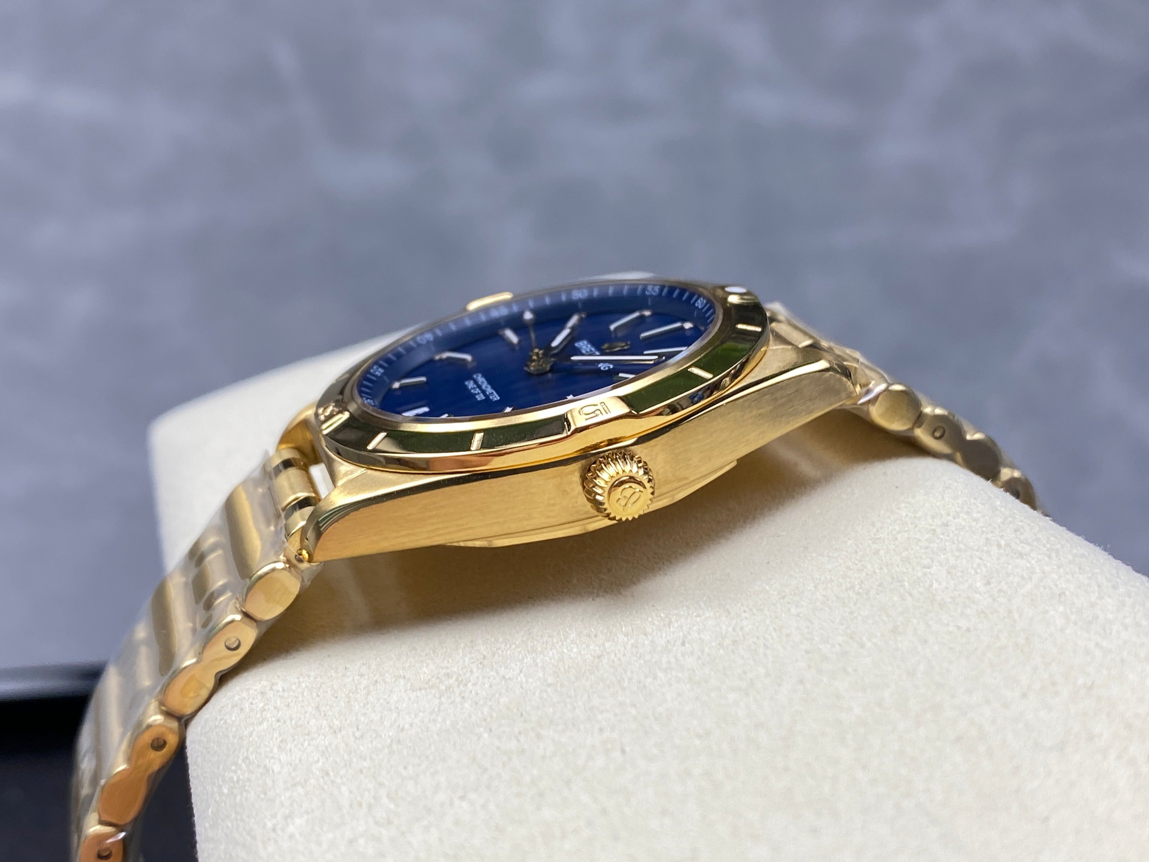 CHRONOMAT AUTOMATIC 36 VICTORIA BECKHAM YELLOW GOLD CASE MIDNIGHT BLUE DIAL