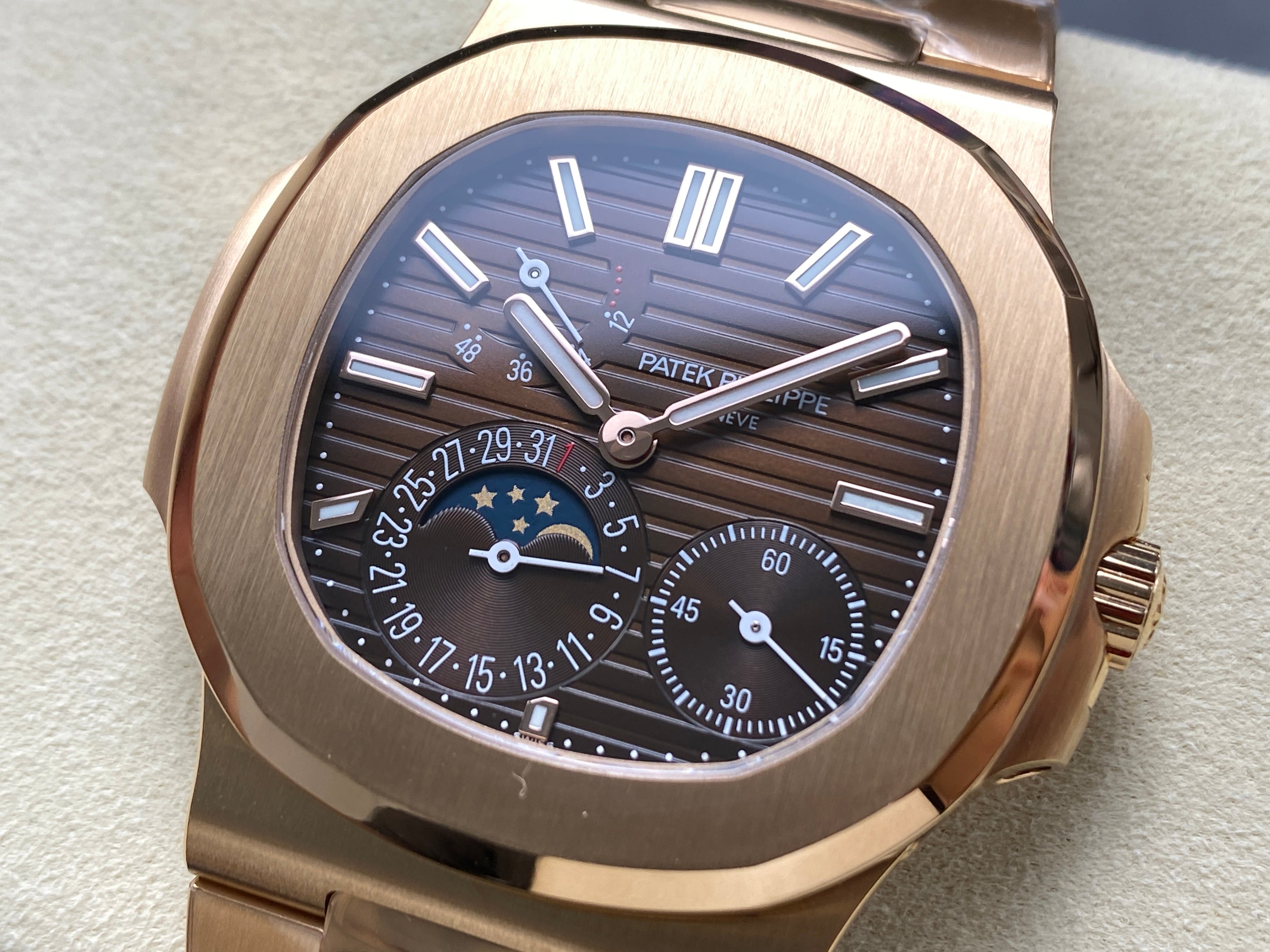 NAUTILUS AUTOMATIC ALL ROSE GOLD SUNBURST BROWN DIAL