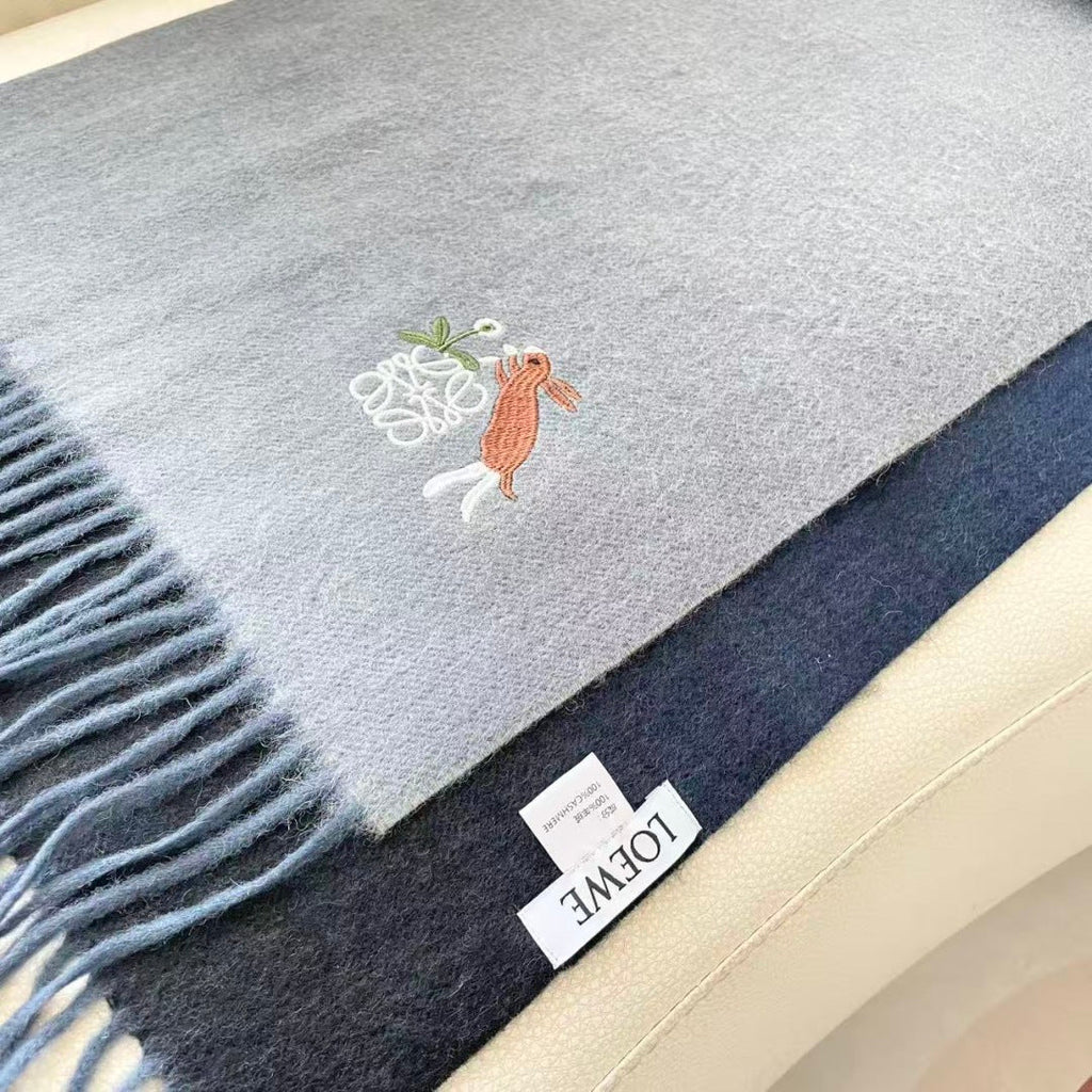 LOEWE 26S SCARF 180 IN CASHMERE 130121