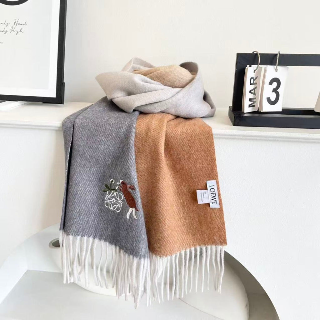 LOEWE 26S SCARF 180 IN CASHMERE 130122