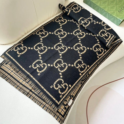 GUCCI 26S SCARF 180 IN WOOL 504486