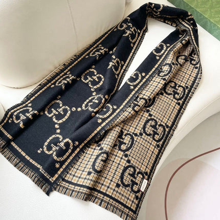 GUCCI 26S SCARF 180 IN WOOL 504486