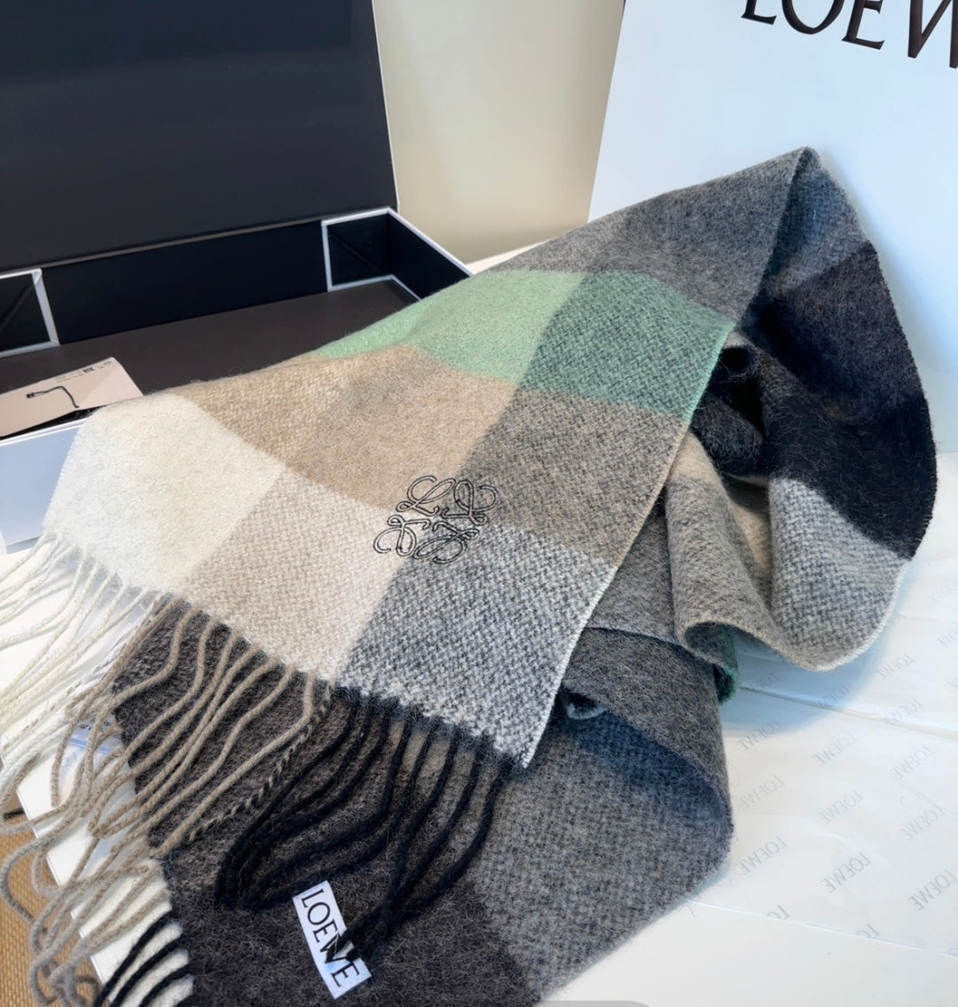 LOEWE 26S SCARF 180 IN CASHMERE 902862