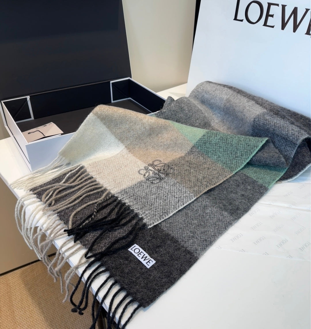 LOEWE 26S SCARF 180 IN CASHMERE 902862