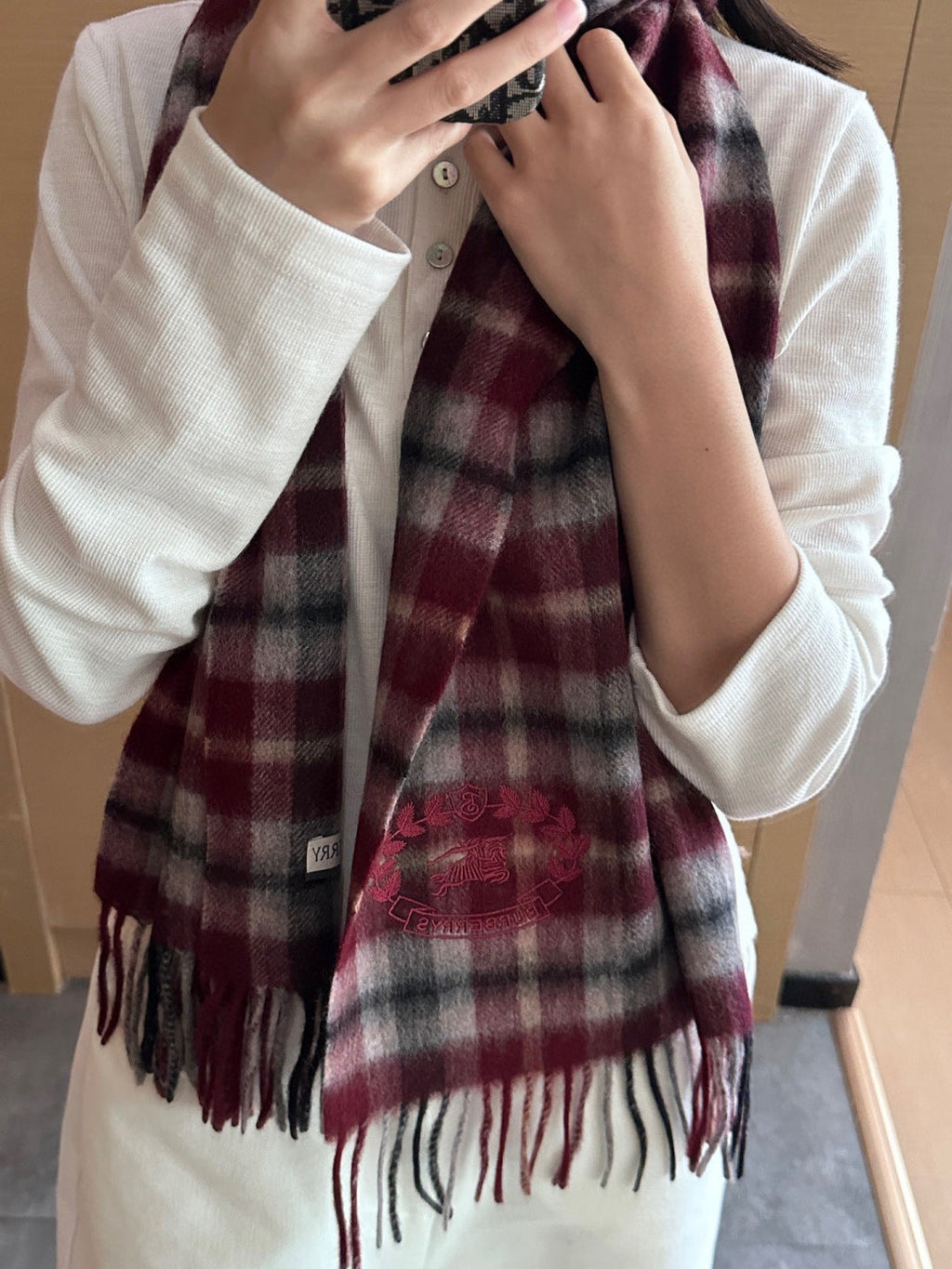 BURBERRY 26S SCARF 180CM IN CASHMERE 143356