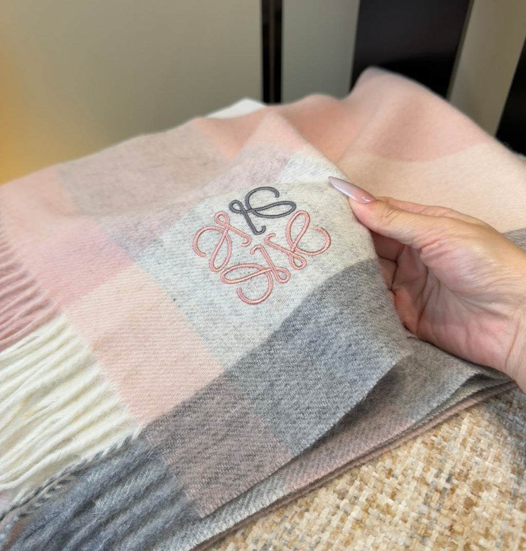 LOEWE 26S SCARF 180 IN CASHMERE 160617