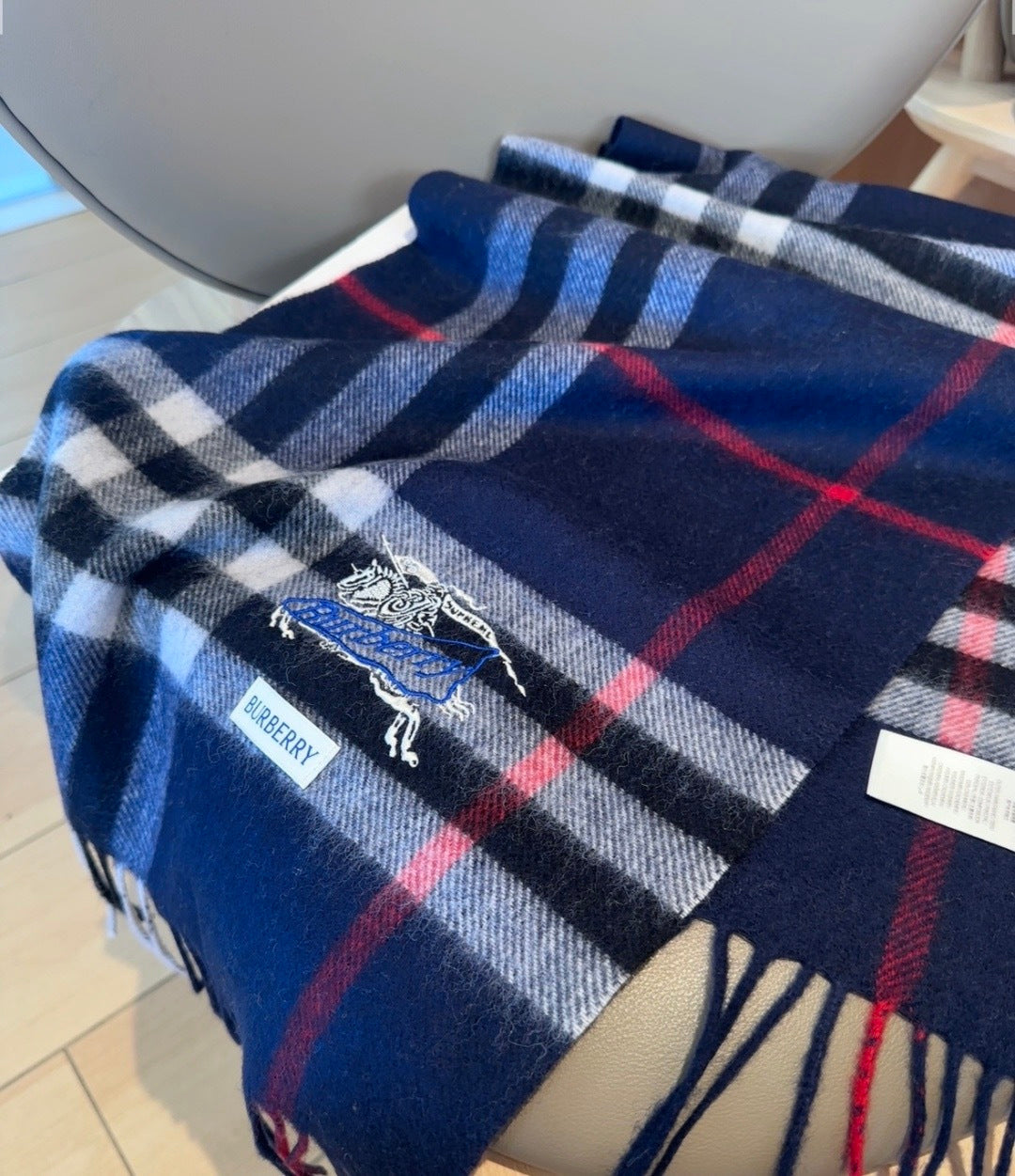 BURBERRY 26S SCARF 180CM IN CASHMERE 181504