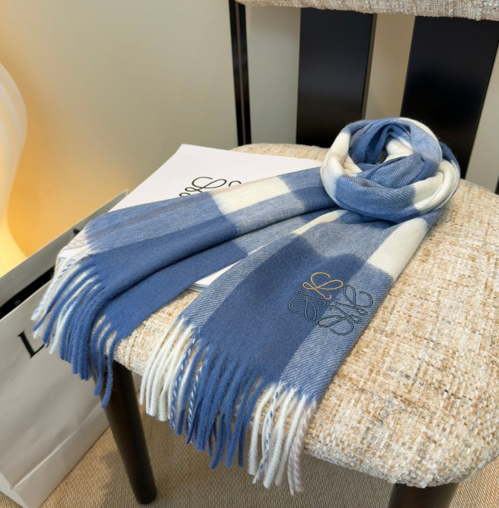 LOEWE 26S SCARF 180 IN CASHMERE 185001