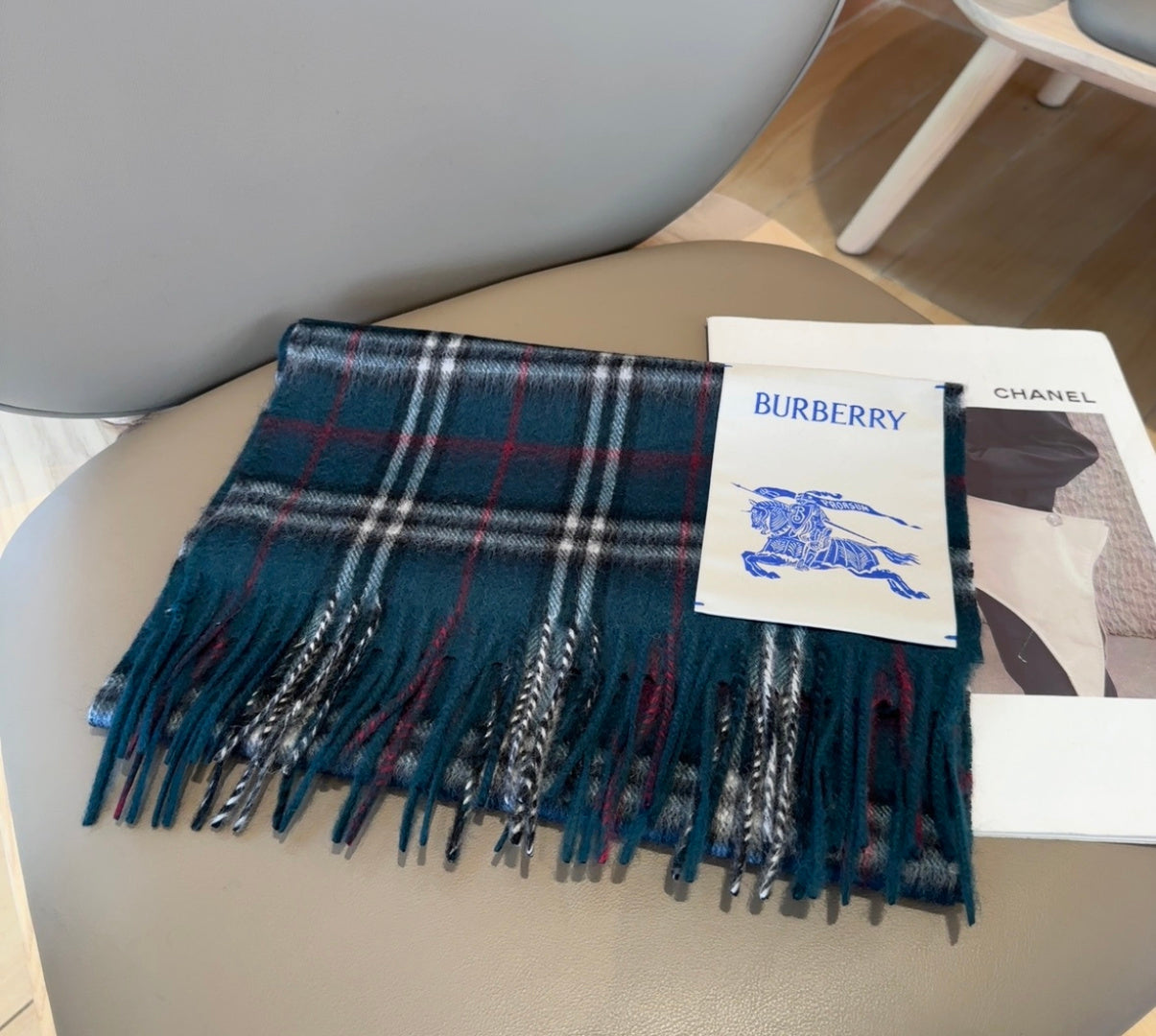BURBERRY 26S SCARF 180CM IN CASHMERE 186796