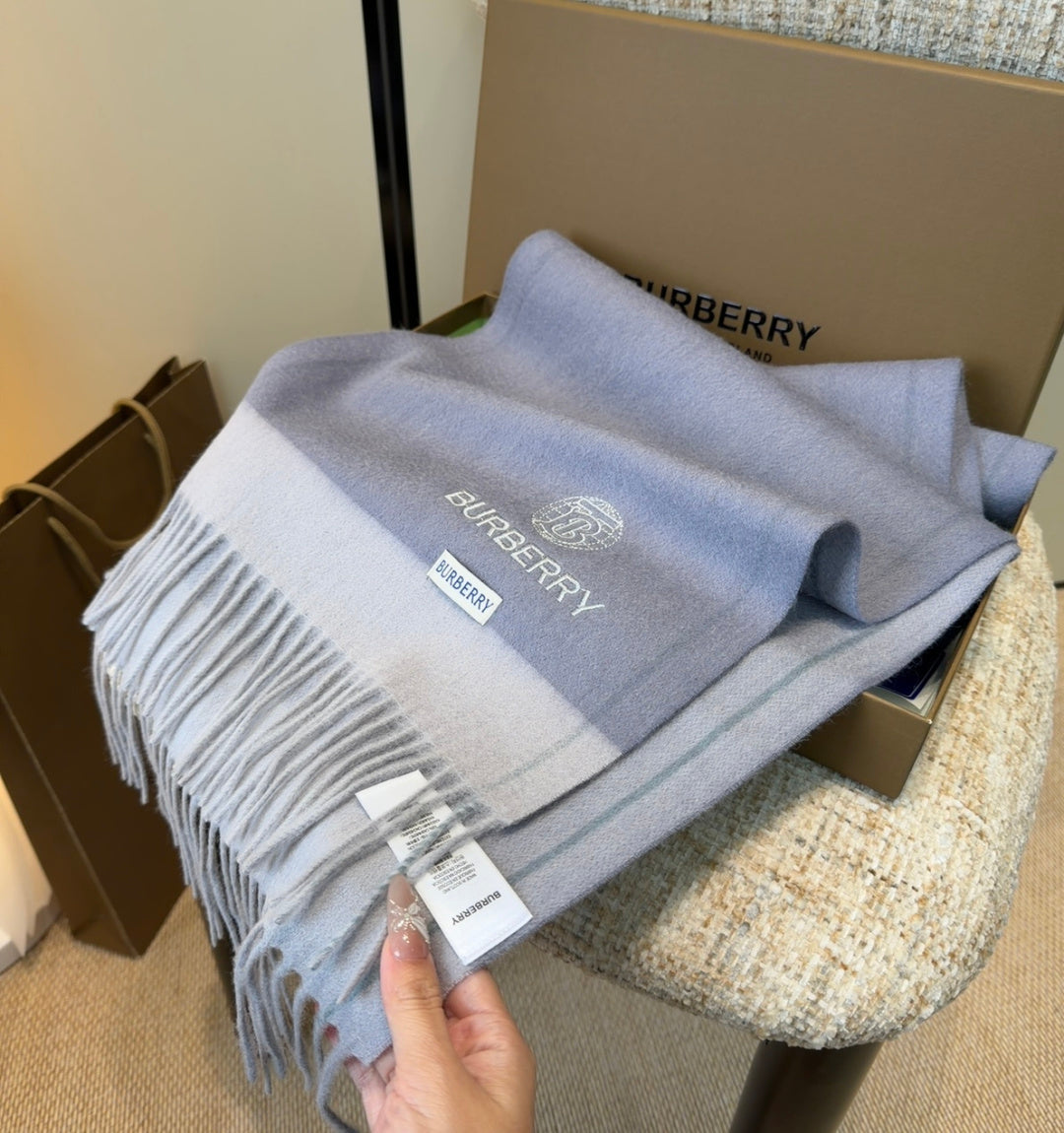 BURBERRY 26S SCARF 180CM IN CASHMERE 196358
