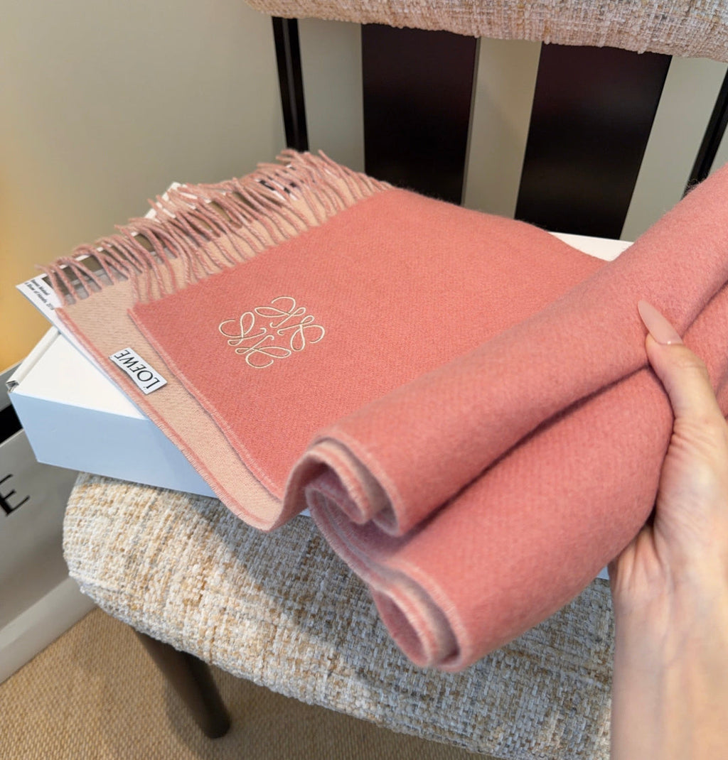 LOEWE 26S SCARF 180 IN CASHMERE WOOL 196362