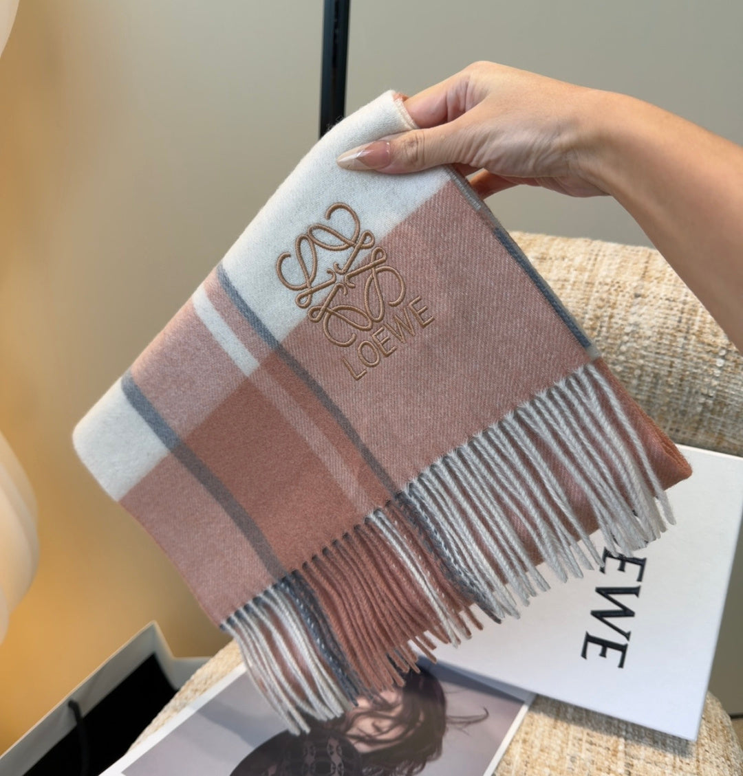 LOEWE 26S SCARF 180 IN CASHMERE WOOL 202470