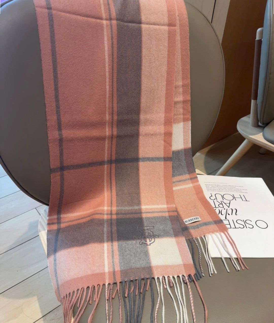 BURBERRY 26S SCARF 180CM IN CASHMERE 202475