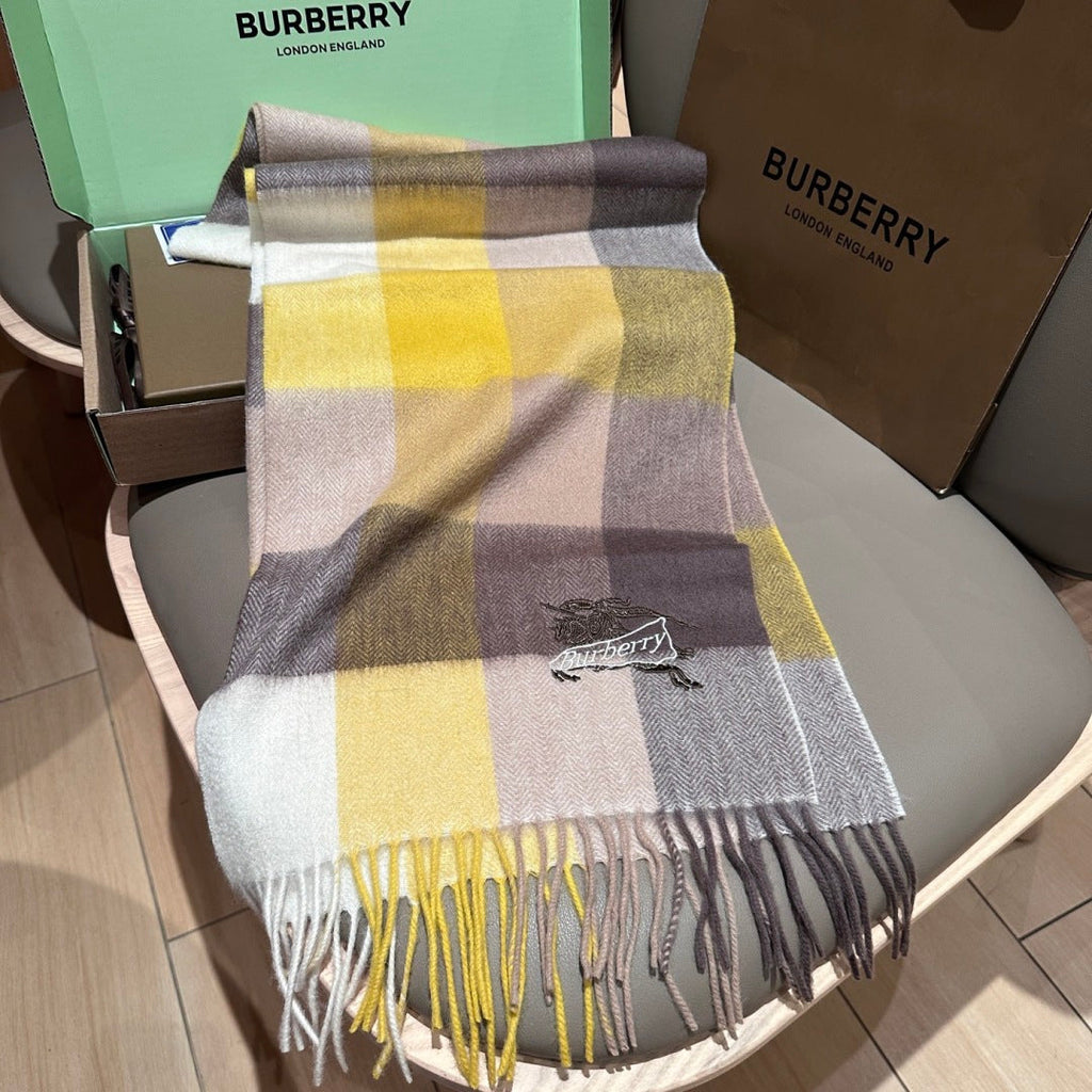 BURBERRY 26S SCARF 180CM IN CASHMERE 207625