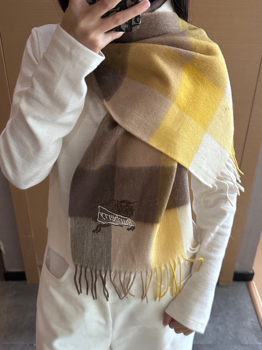 BURBERRY 26S SCARF 180CM IN CASHMERE 207625
