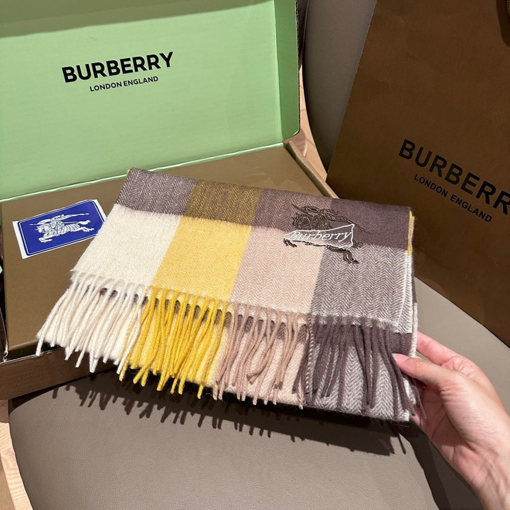 BURBERRY 26S SCARF 180CM IN CASHMERE 207625
