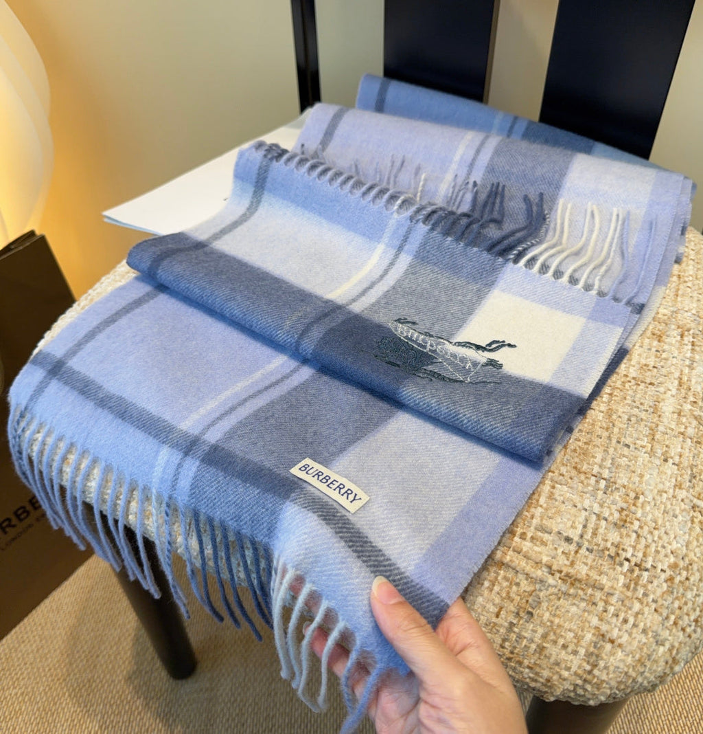 BURBERRY 26S SCARF 180CM IN CASHMERE 207626